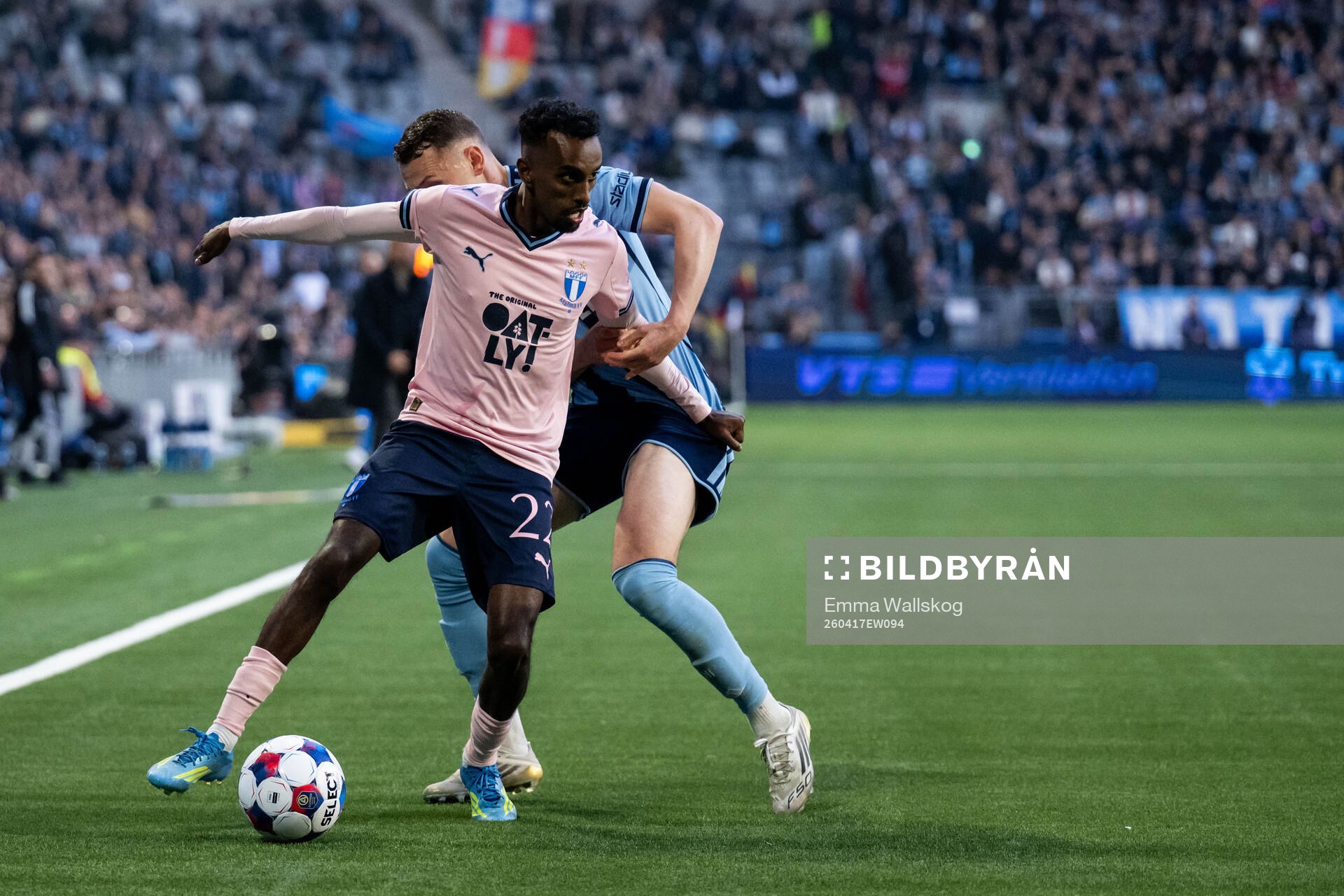 Malmö FFs Taha Ali och Djurgårdens Piotr Johansson