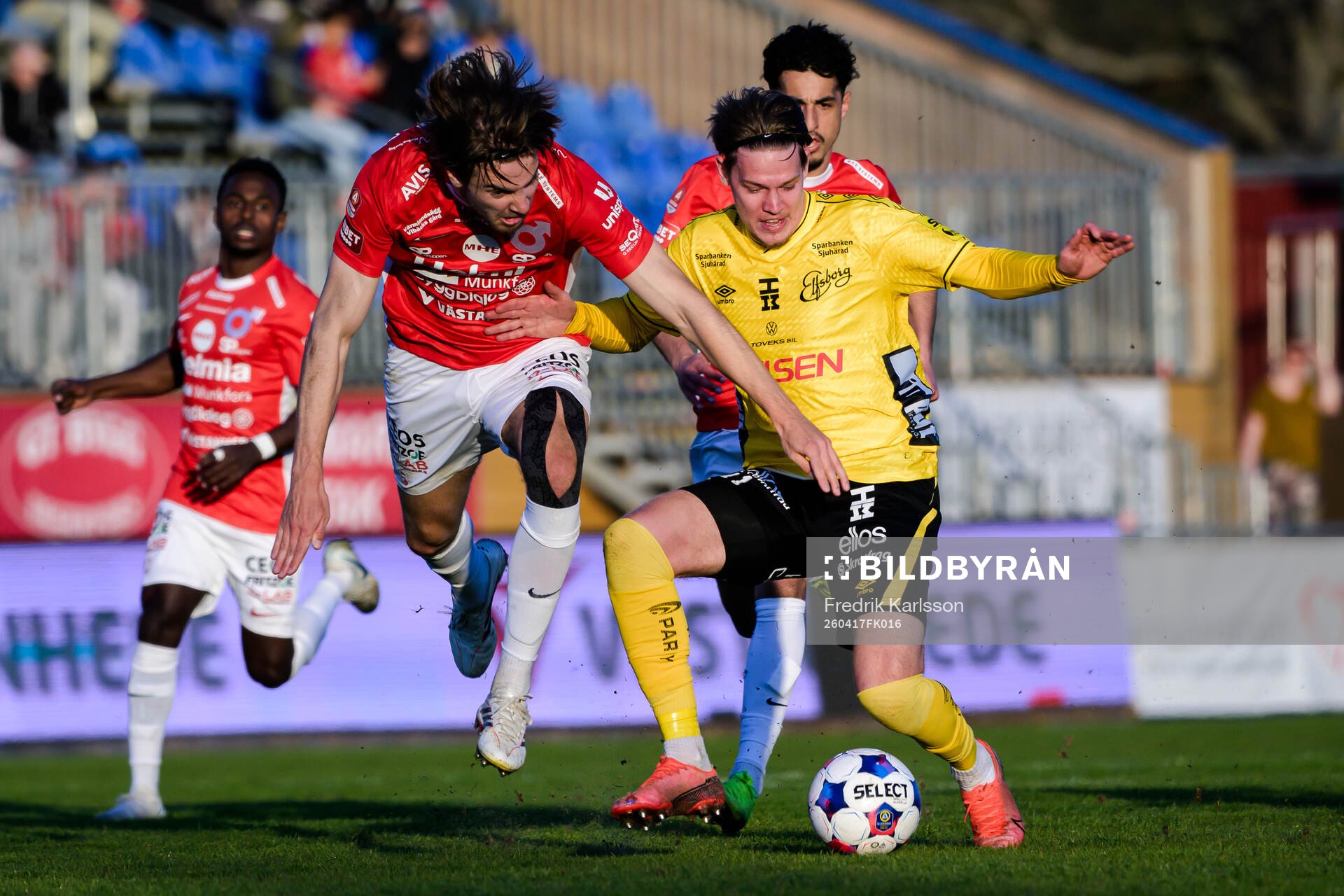 Degerfors Juhani Pikkarainen och Elfsborgs Taylor Silverholt