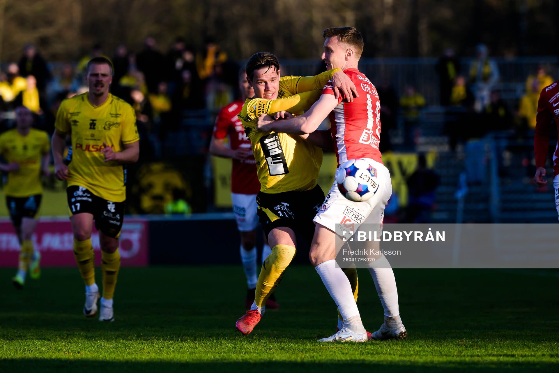 Elfsborgs Taylor Silverholt och Degerfors Sebastian Ohlsson