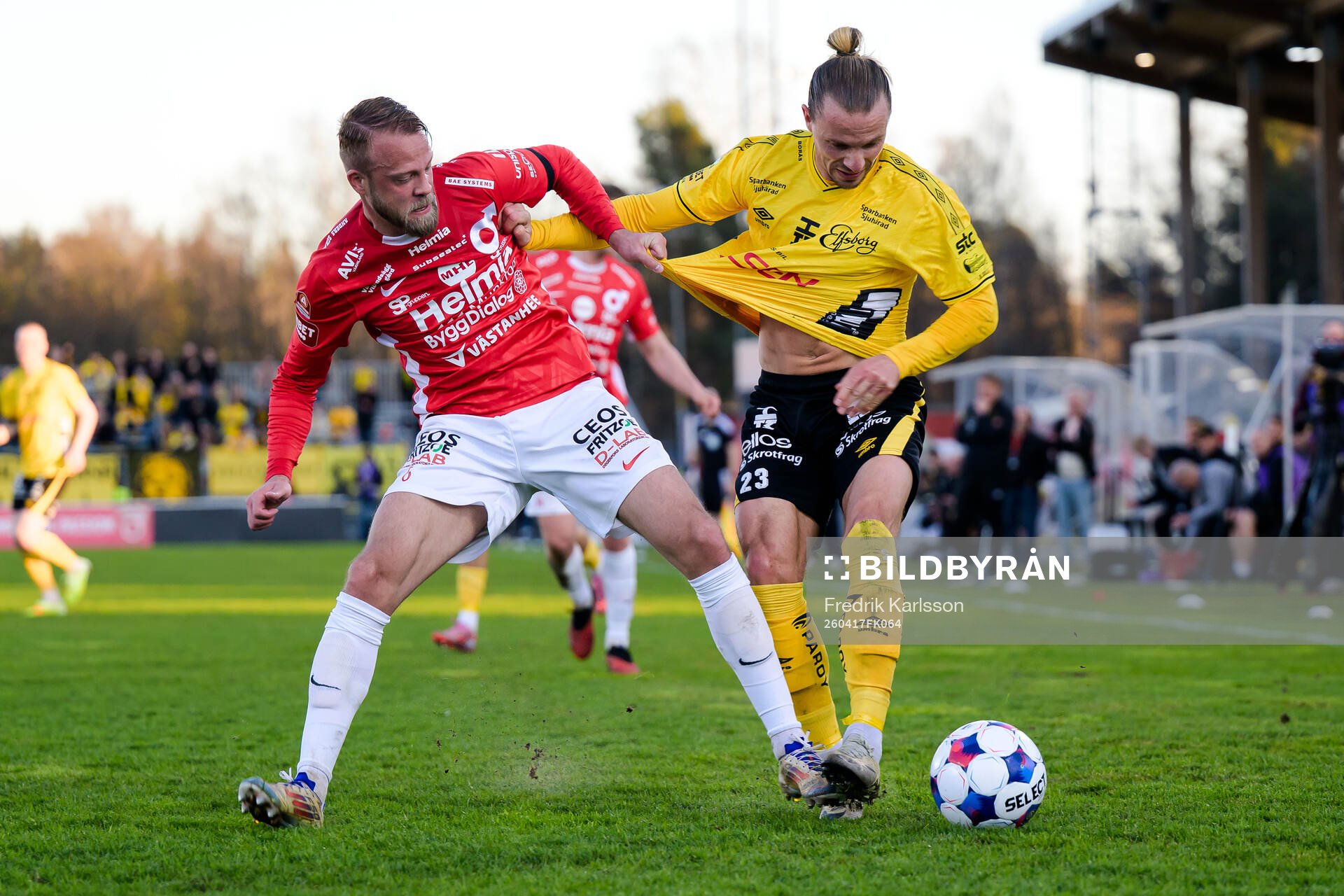 Degerfors Daniel Sundgren  och Elfsborgs Niklas Hult