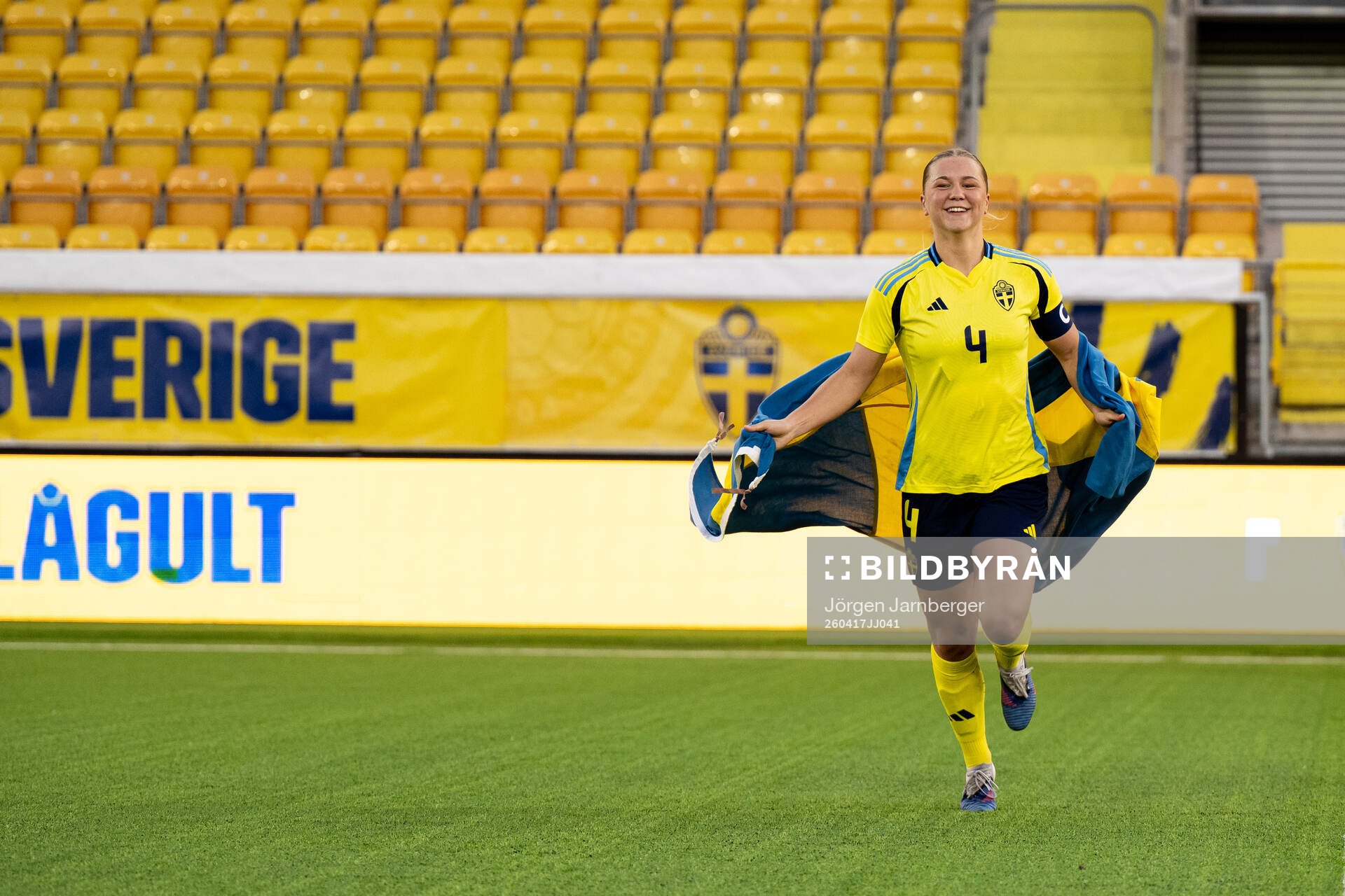 Alice Broman of Sweden celebrates