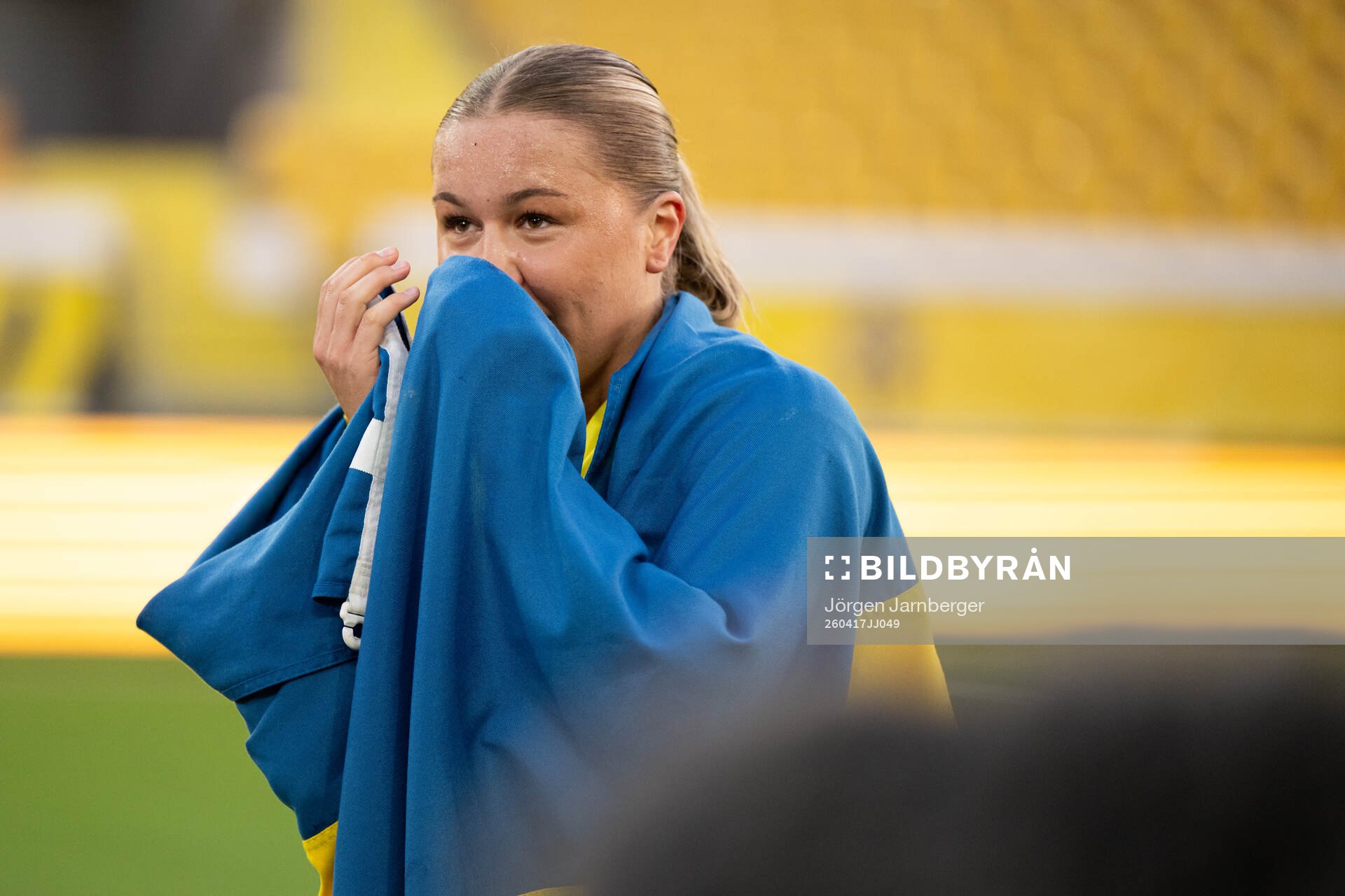 Alice Broman of Sweden celebrates