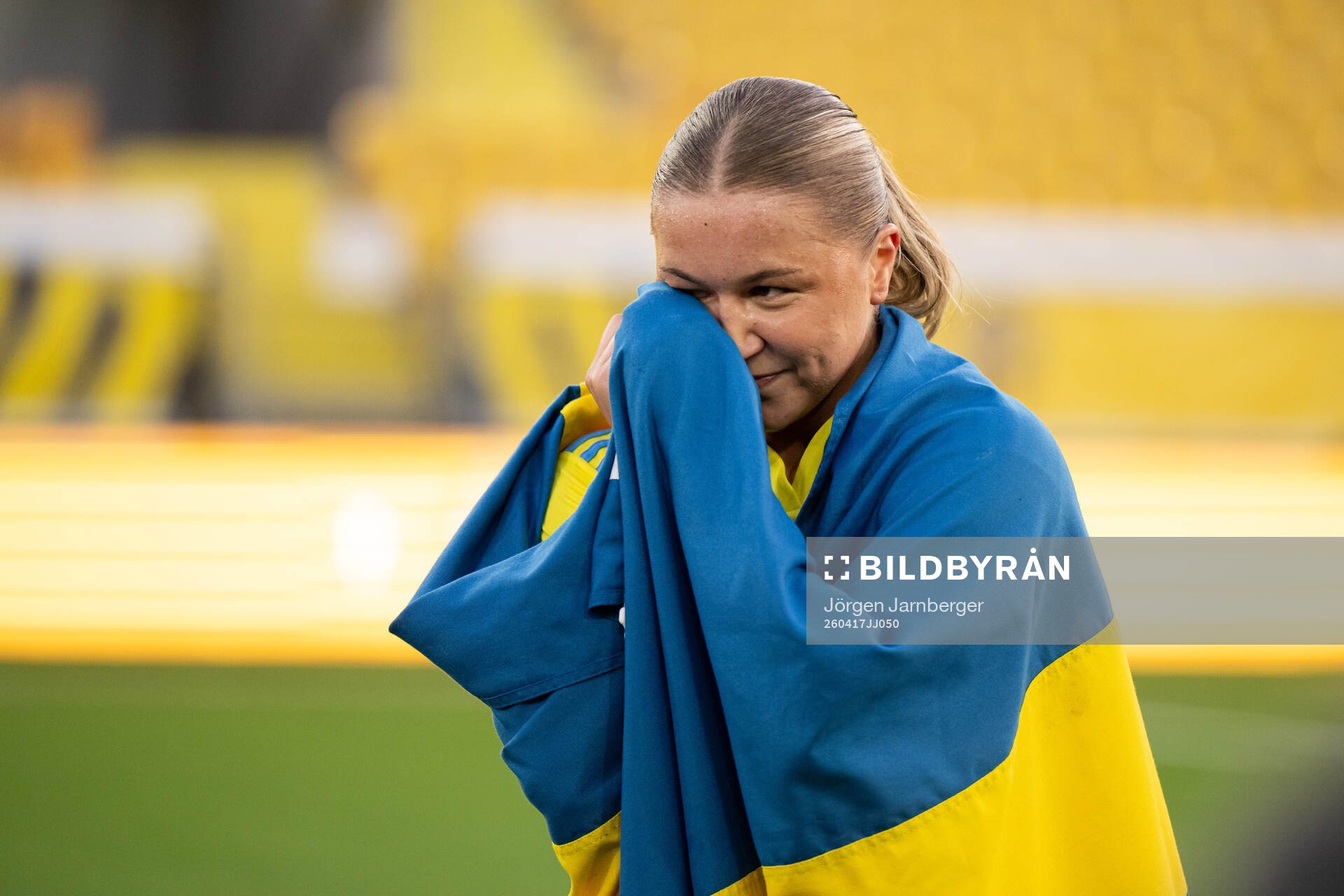 Alice Broman of Sweden celebrates