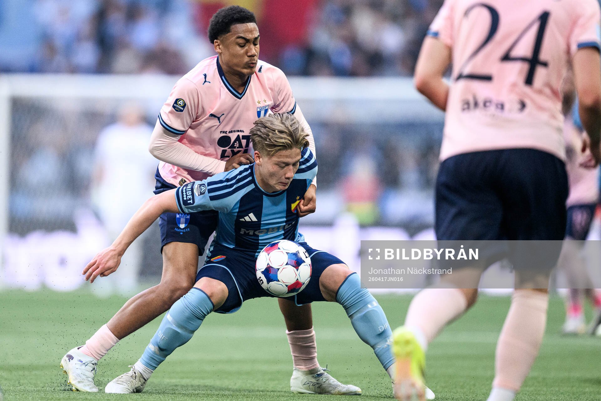 Djurgårdens Matias Siltanen och Malmö FFs  Theodor