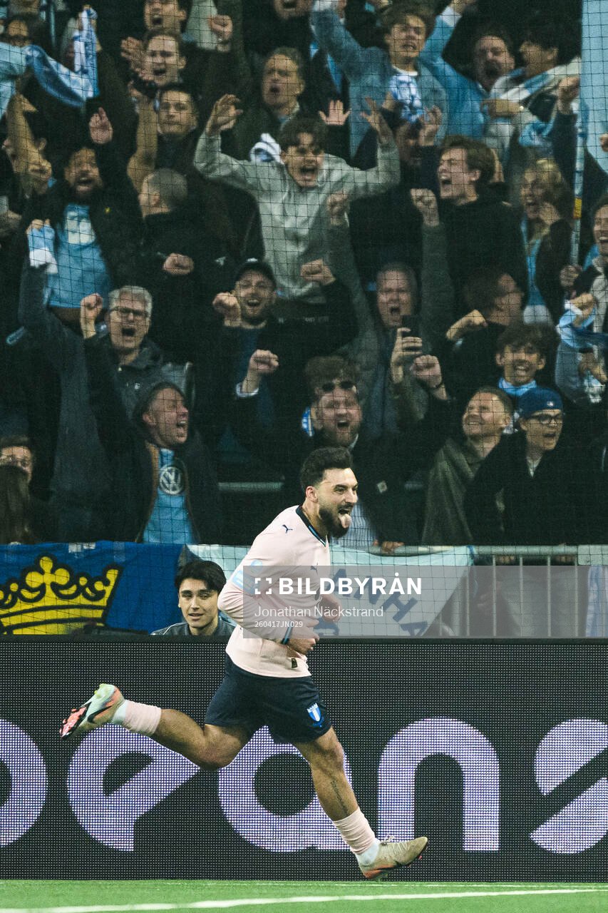 Malmö FFs Sead Haksabanovic jublar