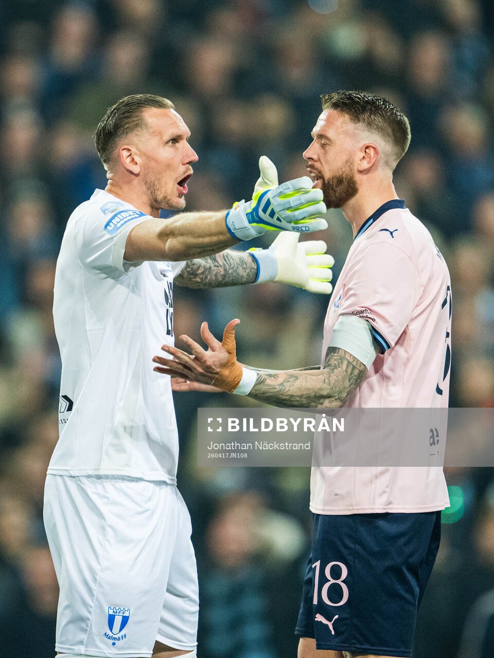 Malmö FFs målvakt Robin Olsen och Pontus Jansson
