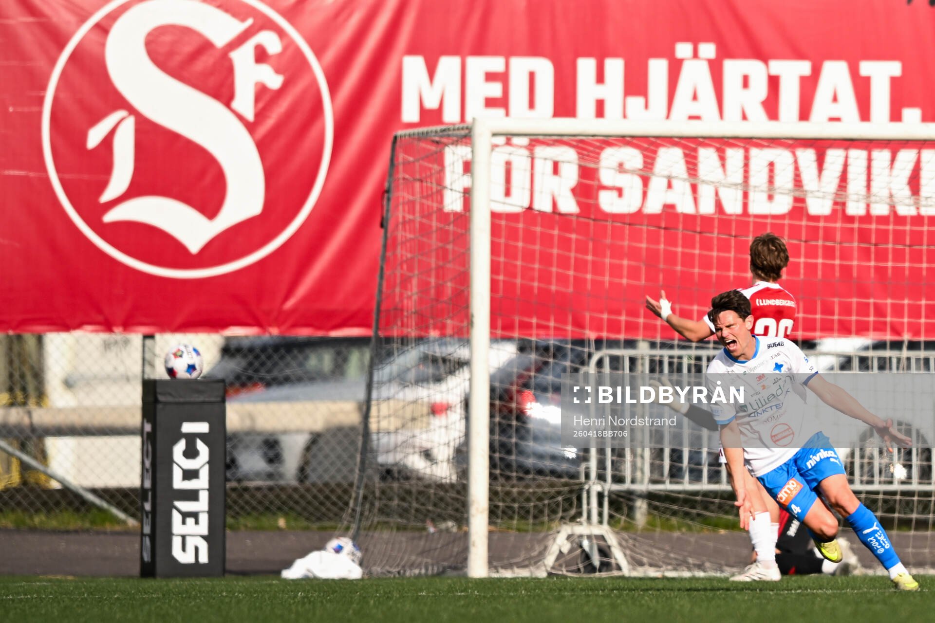 IFK Värnamos Marcus Antonsson jublar