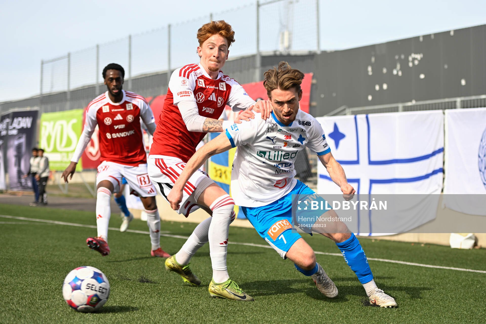 Sandvikens IFs Alan Carleton och IFK Värnamos Carl