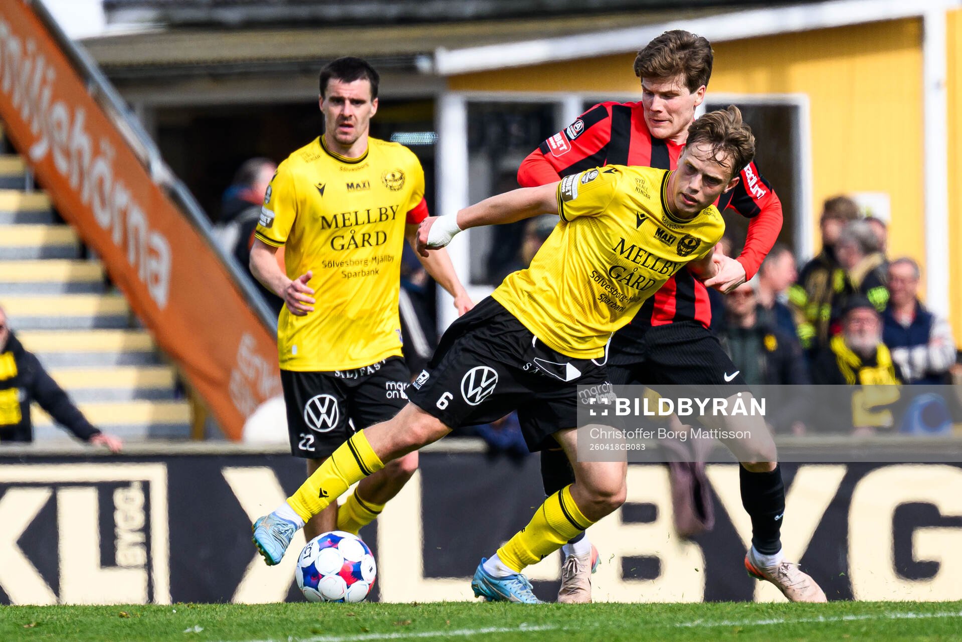 Brommapojkarnas Oliver Berg och Mjällbys Ludwig
