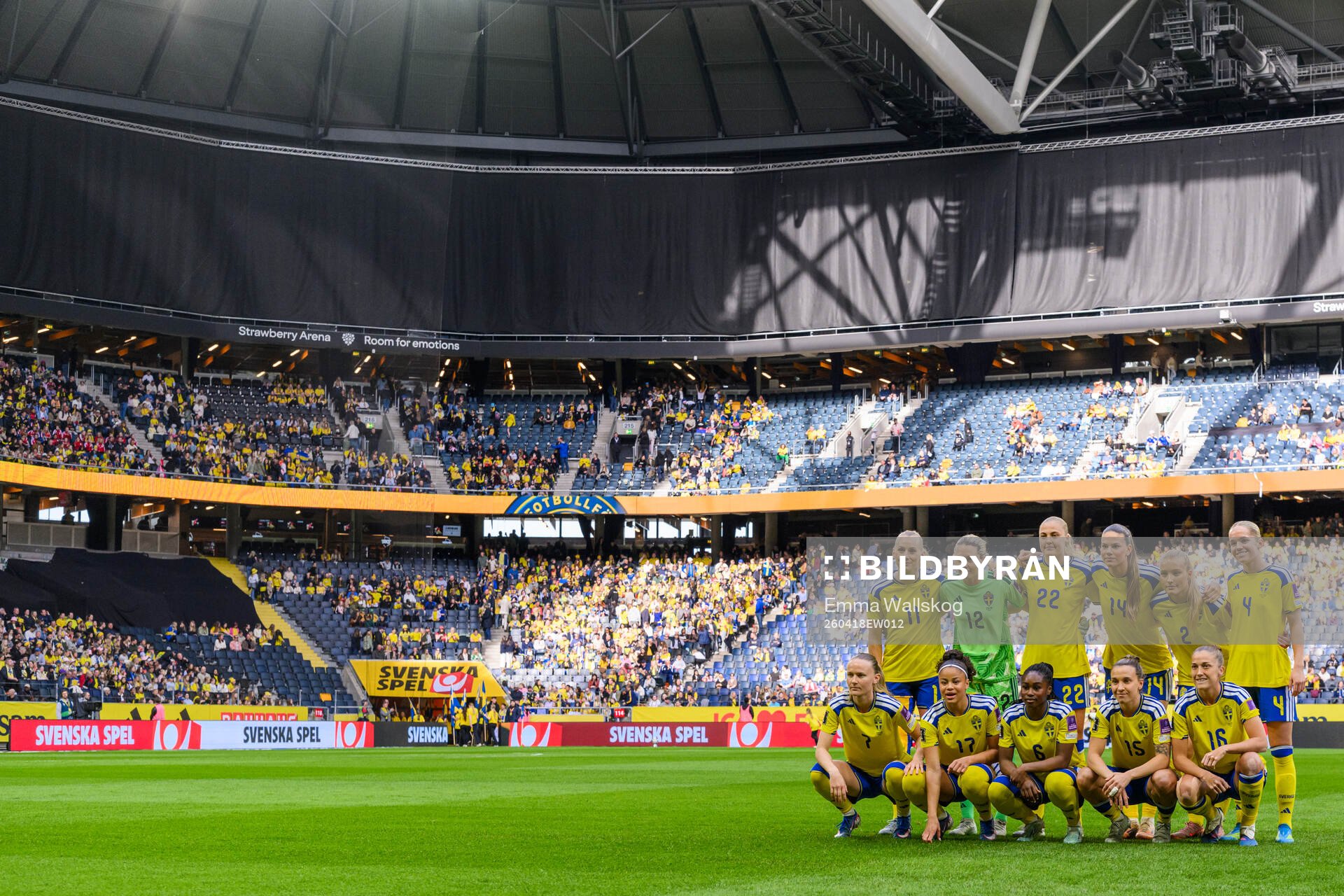 Top left Stina Blackstenius, goalkeeper Jennifer Falk, Elma