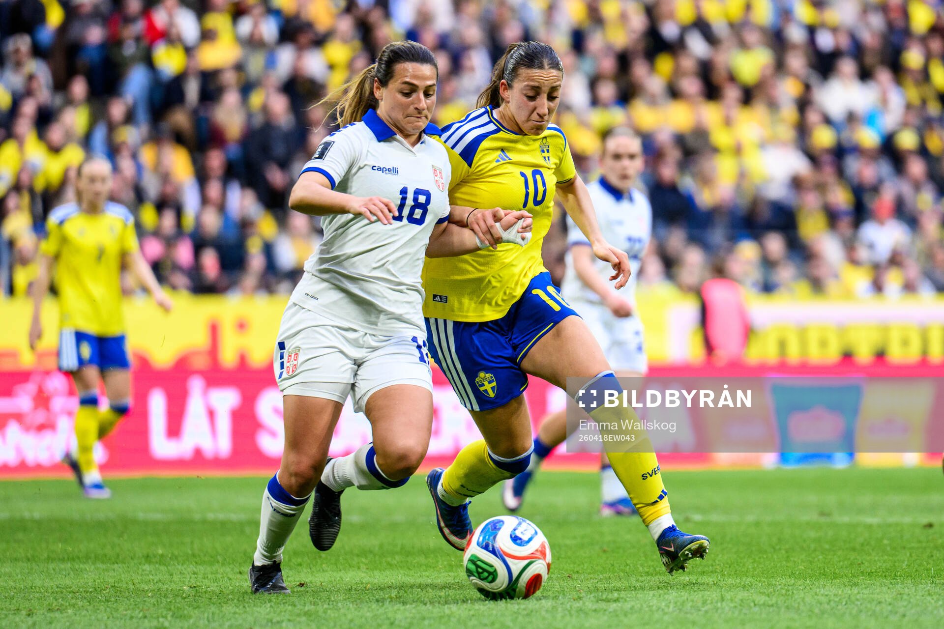 Emma Petrovic of Serbia and Rosa Kafaji of Sweden