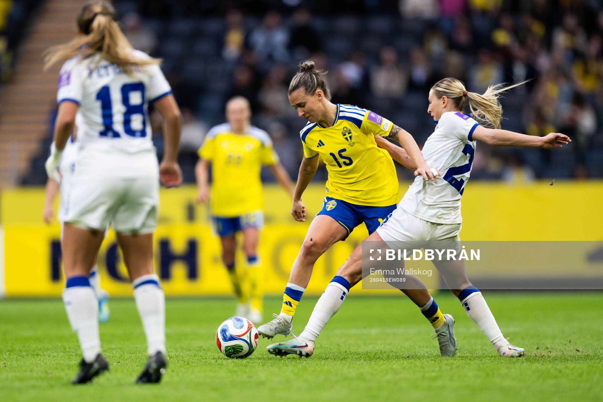 Julia Zigiotti Olme of Sweden and Zivana Stupar of Serbia