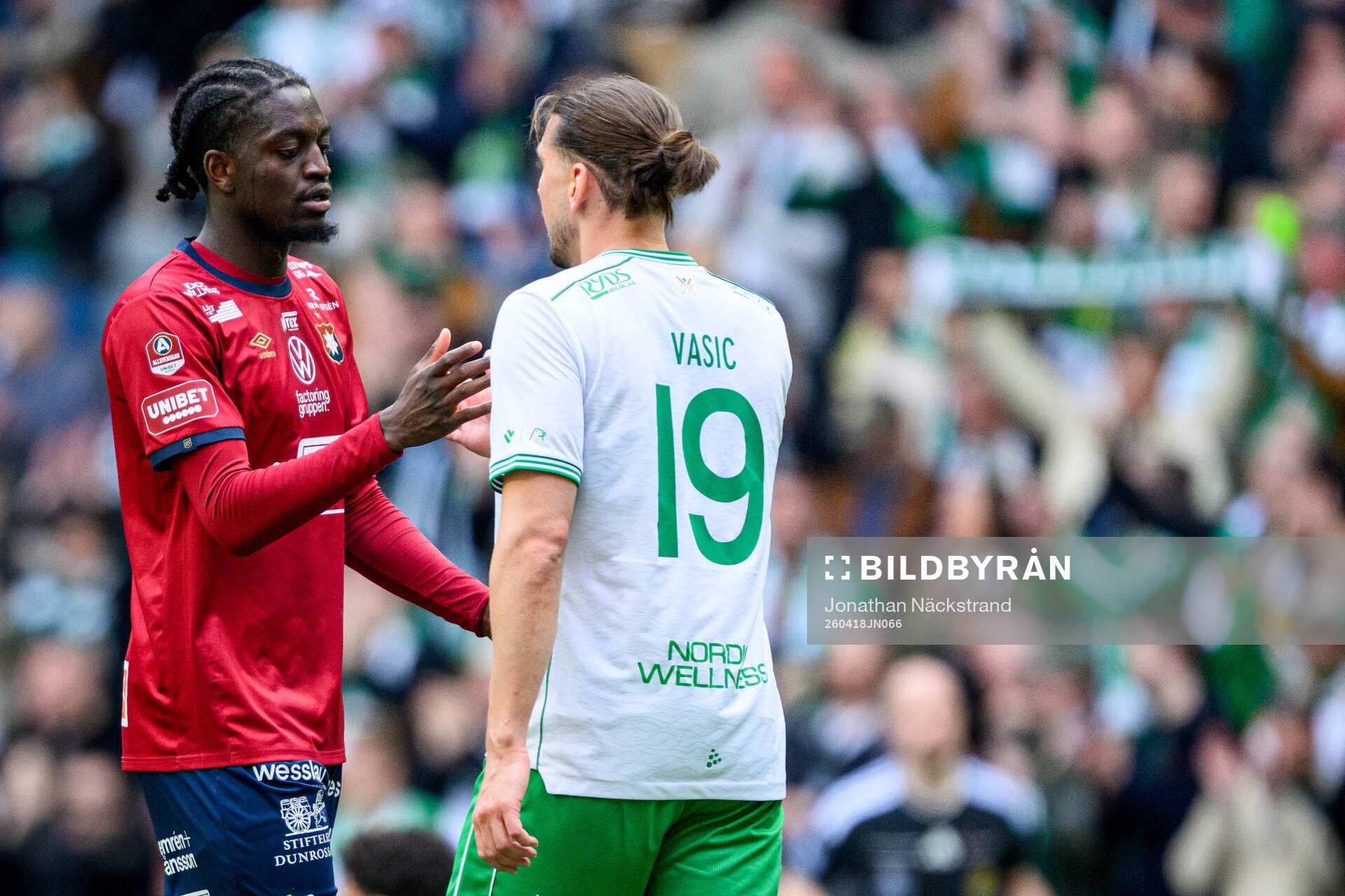 Örgrytes Michael Parker and Hammarbys Nikola Vasic