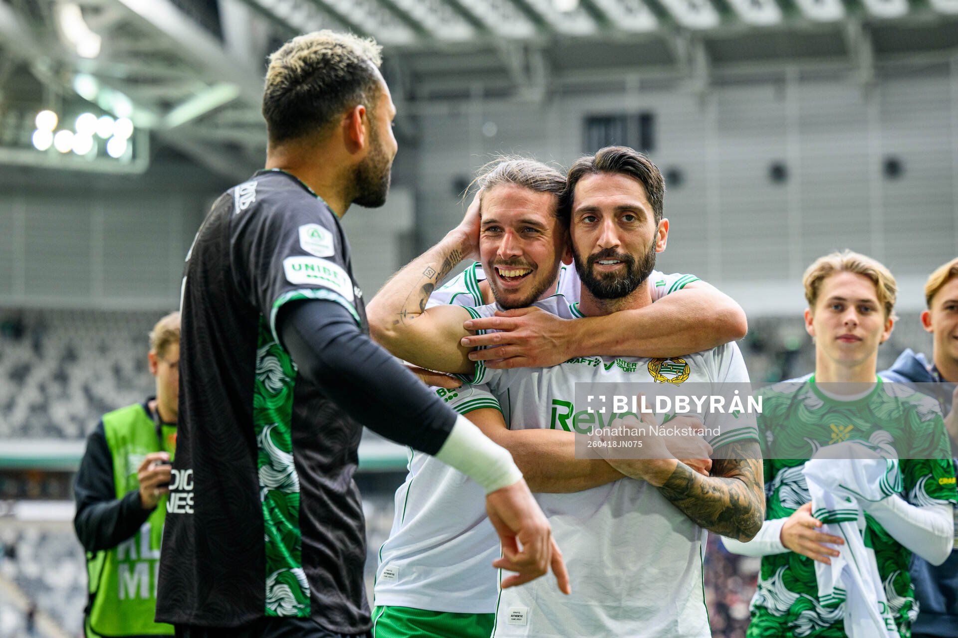 Hammarbys målvakt Warner Hahn, Nikola Vasic and Nahir