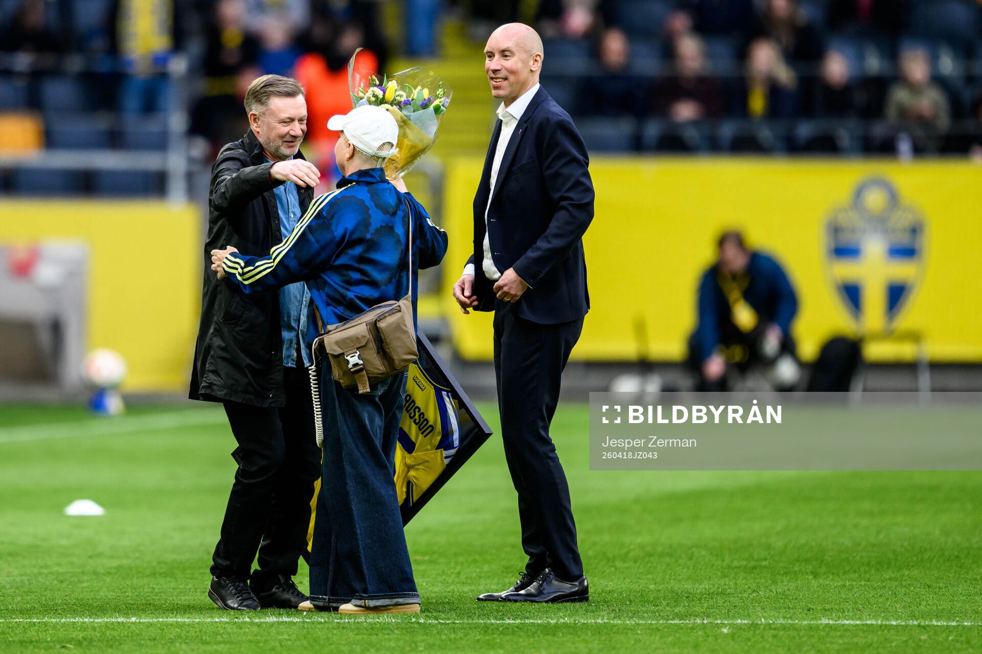 Former coach Peter Gerhardsson, Marika Domanski Lyfors and