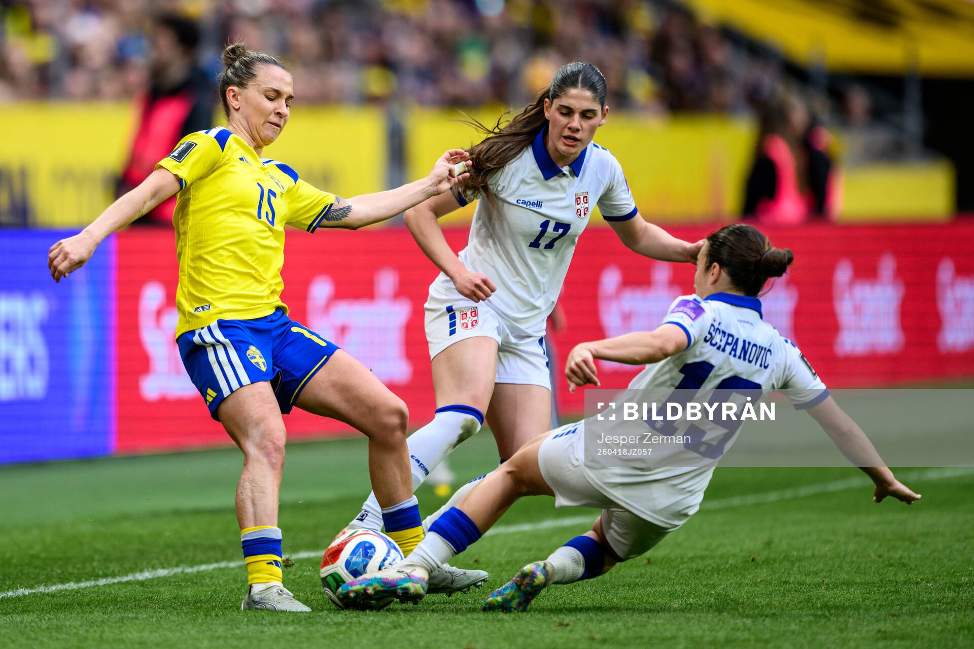 Julia Zigiotti Olme of Sweden and Ana Scepanovic of Serbia