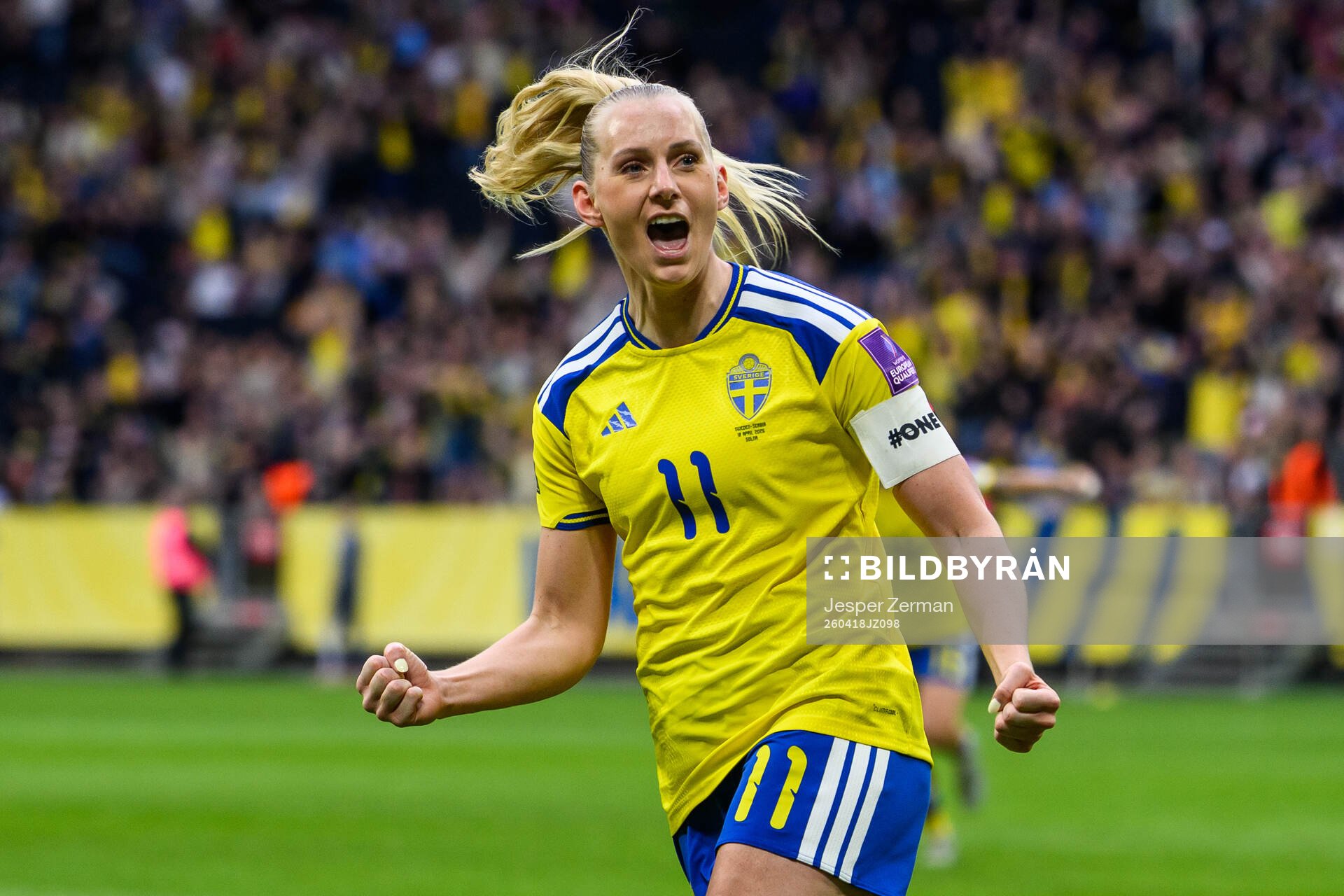 Stina Blackstenius of Sweden celebrates