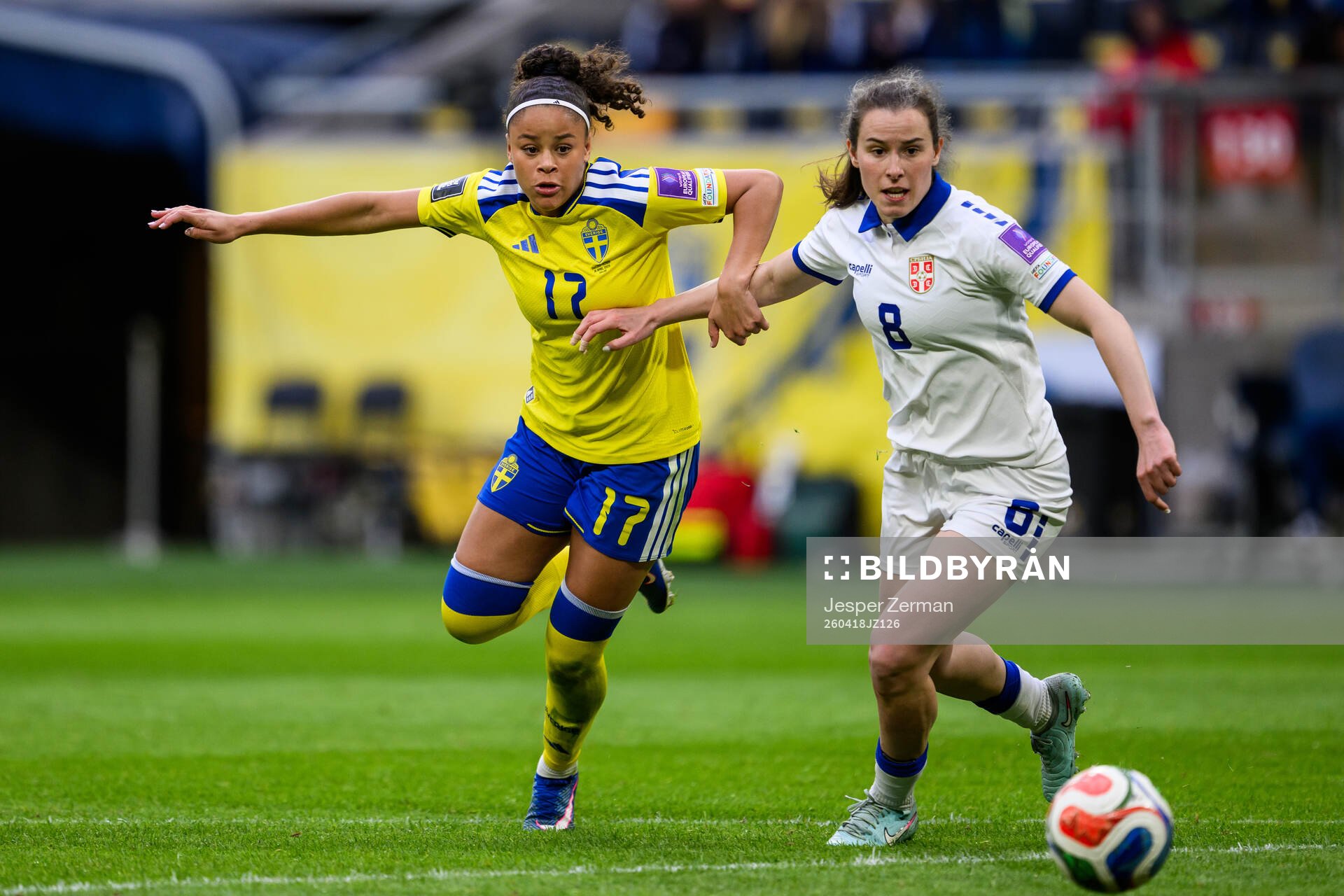 Felicia Schröder of Sweden and Dina Blagojevic of Serbia