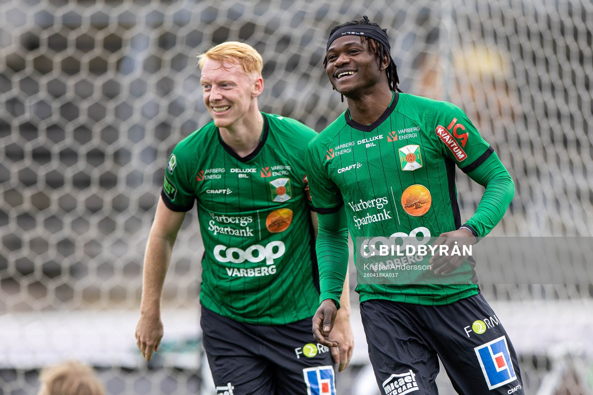 Varbergs Wilhelm Ärlig och Severin Nioule jublar