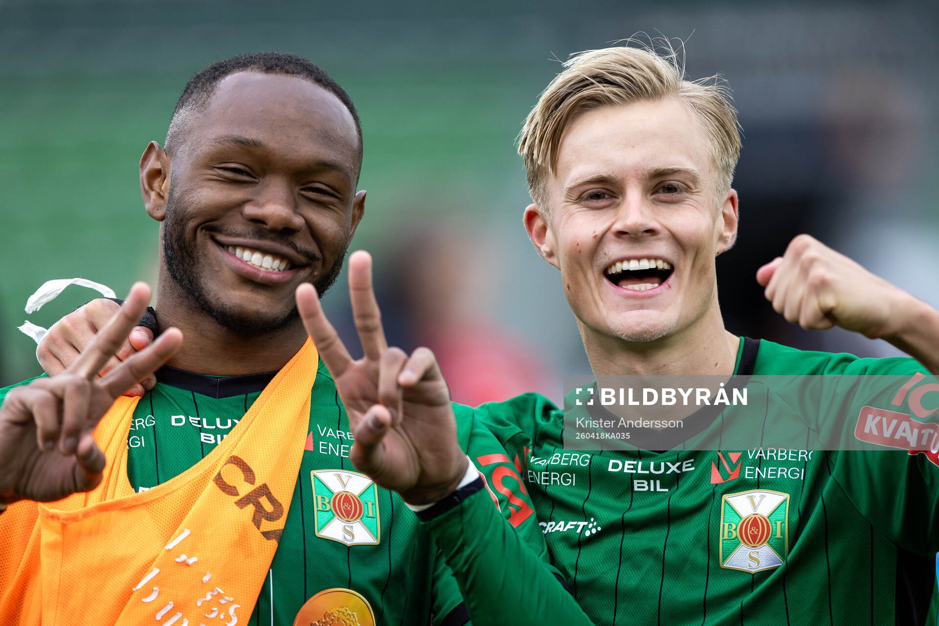 Varbergs Shanyder Borgelin och Edvin Tellgren jublar