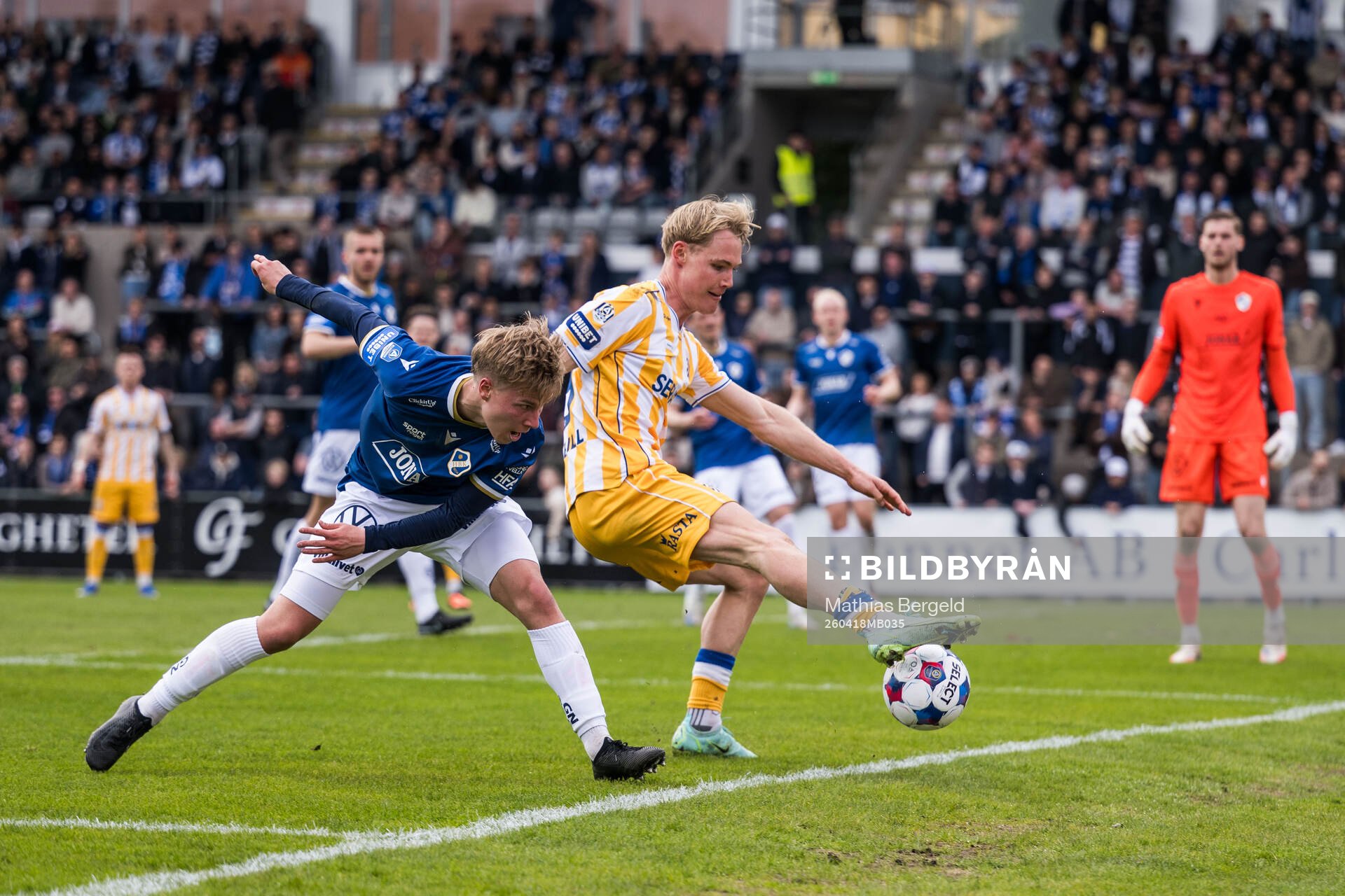 Halmstads Otso Liimatta och IFK Göteborgs Max Fenger