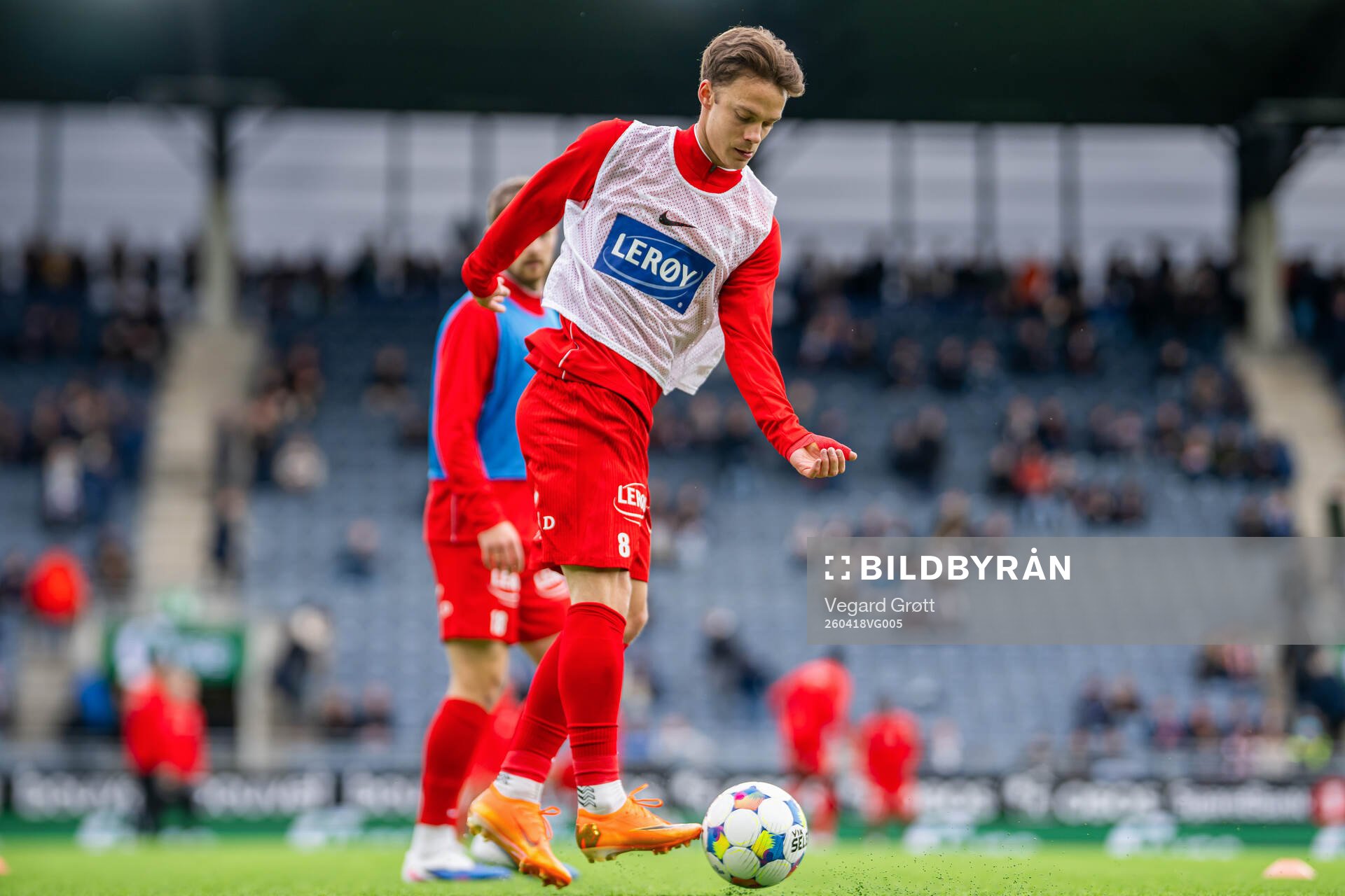 Felix Horn Myhre of Brann warms up
