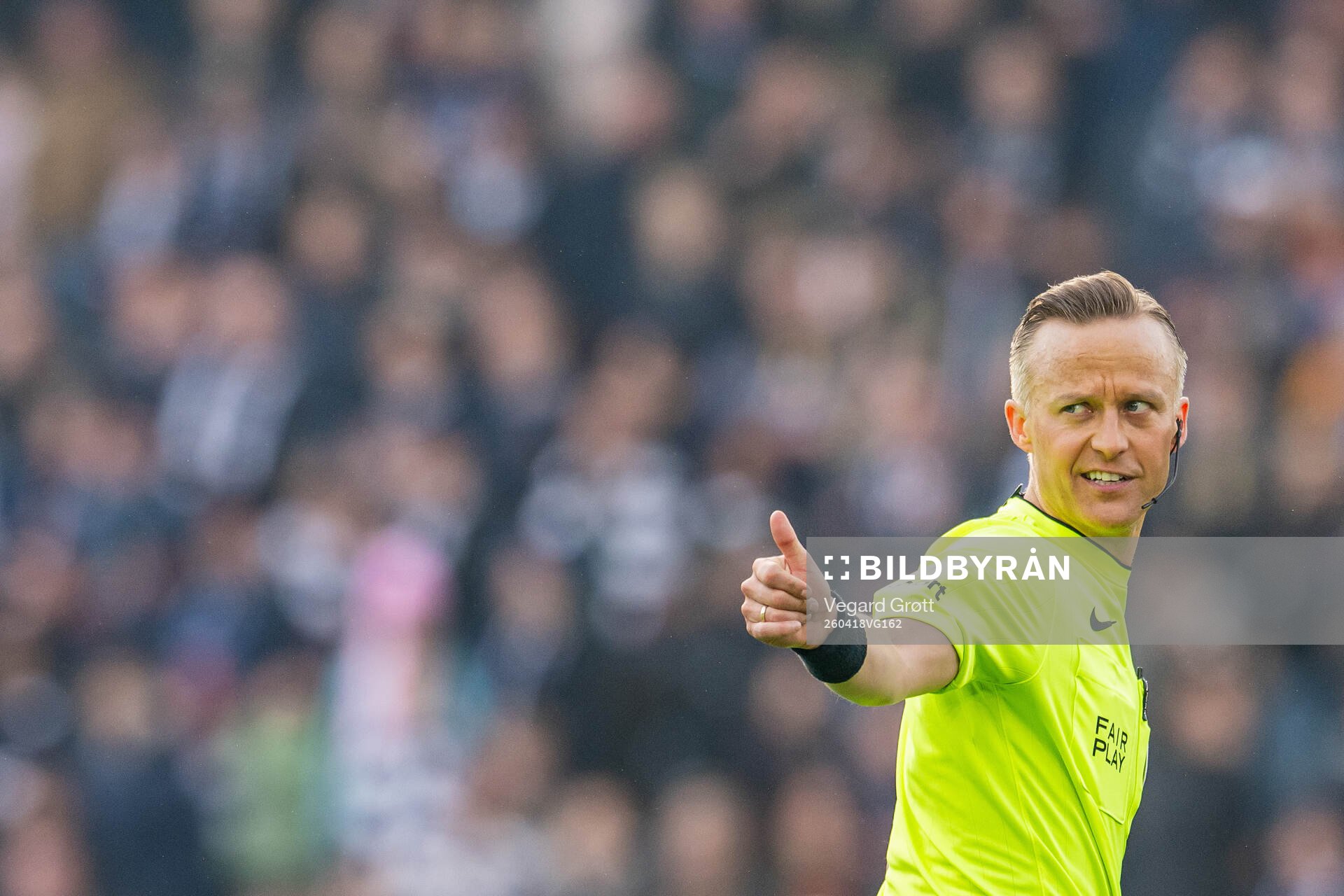 Referee Ola Hobber Nilsen