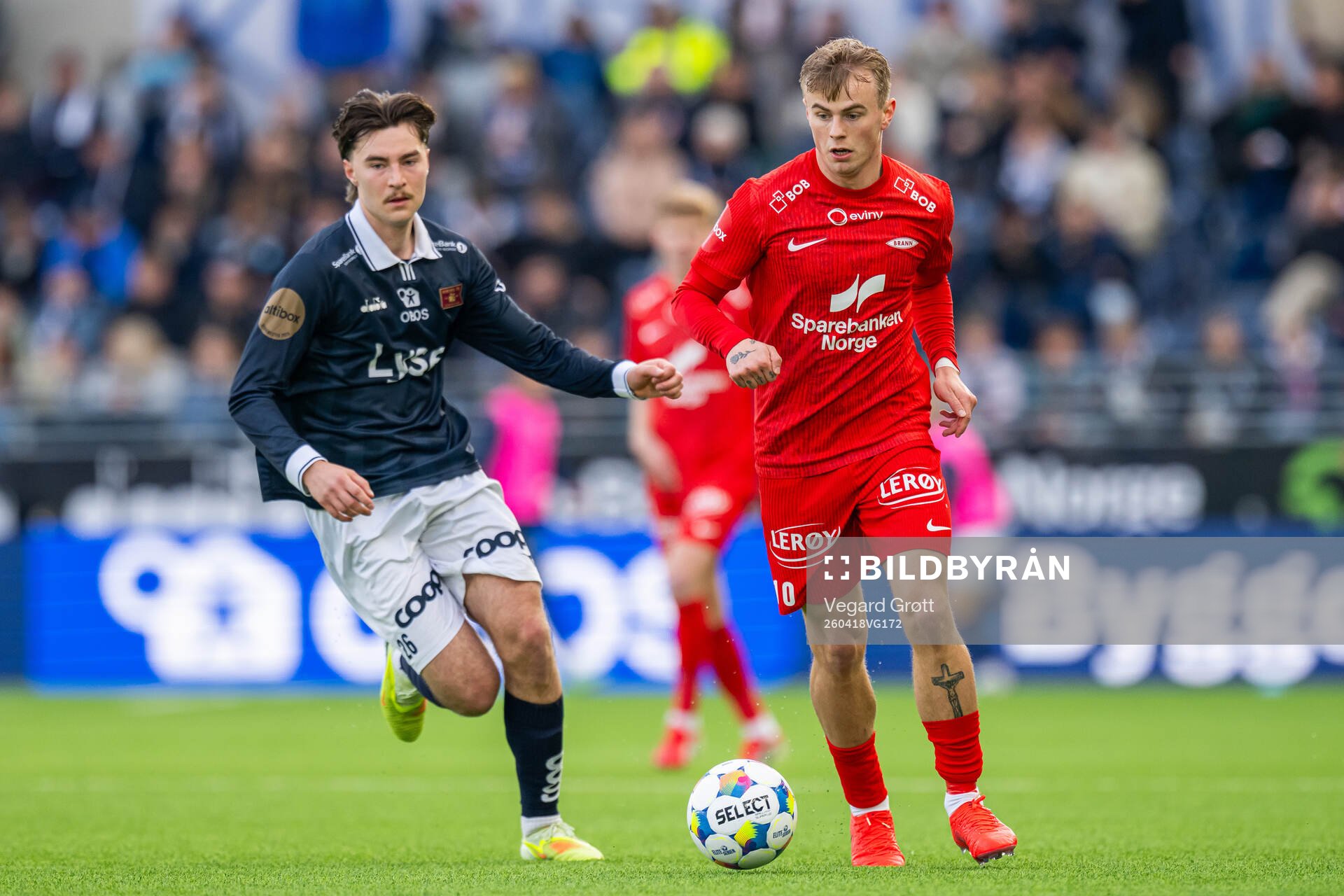 Kristoffer Askildsen of Viking and Kristall Ingason of Brann