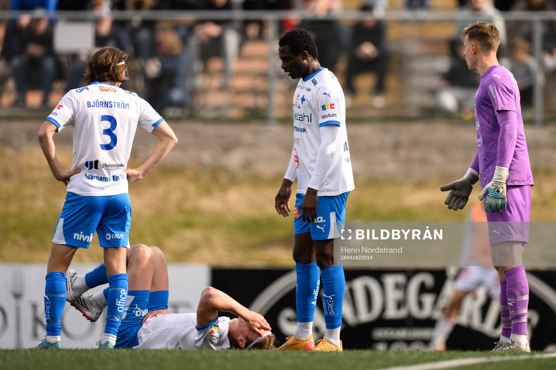 IFK Värnamos Hugo Andersson har ont