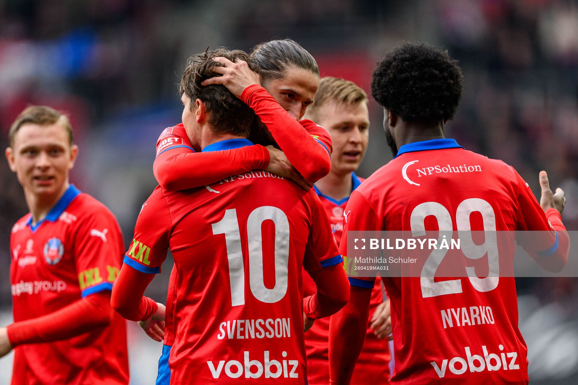 Helsingborgs Ervin Gigovic och Max Svensson jublar