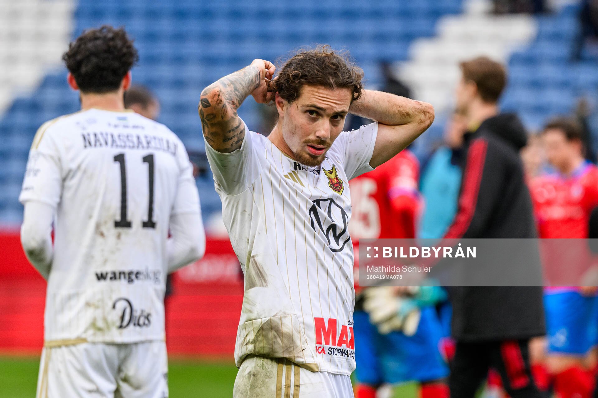 Östersunds Hugo Azzi deppar
