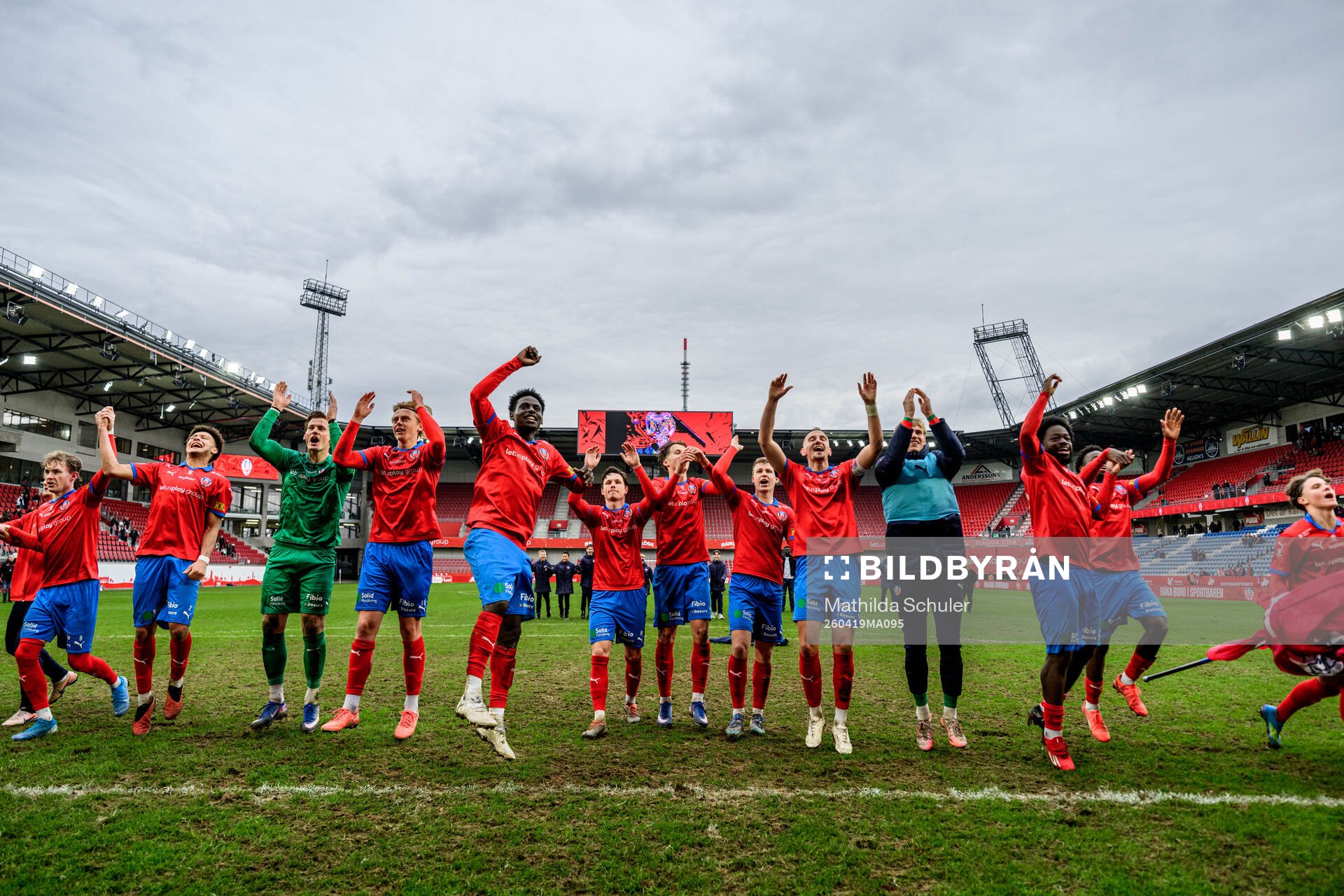 Helsingborgs spelare jublar