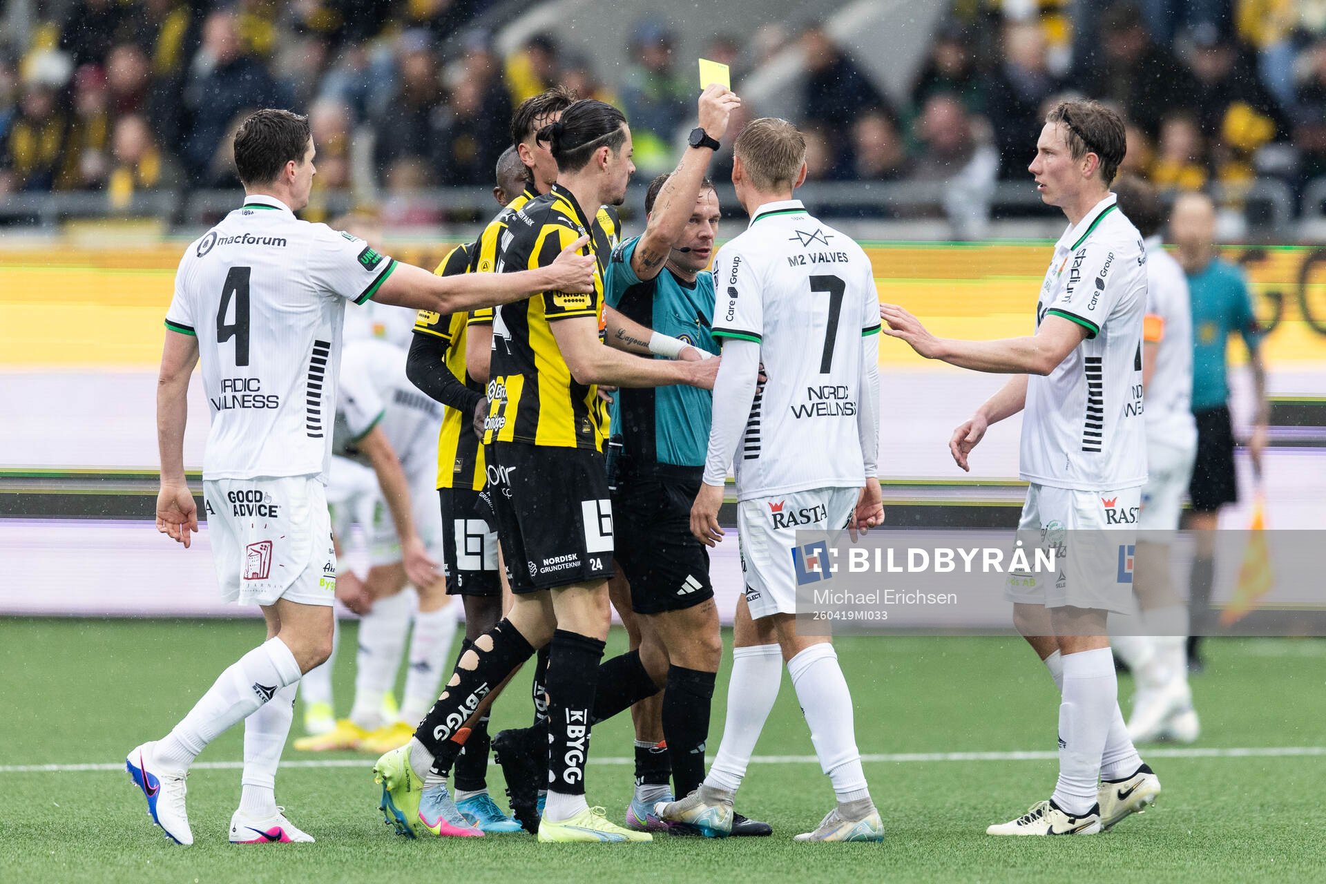 GAIS Joackim Fagerjord tilldelas gult kort av domare