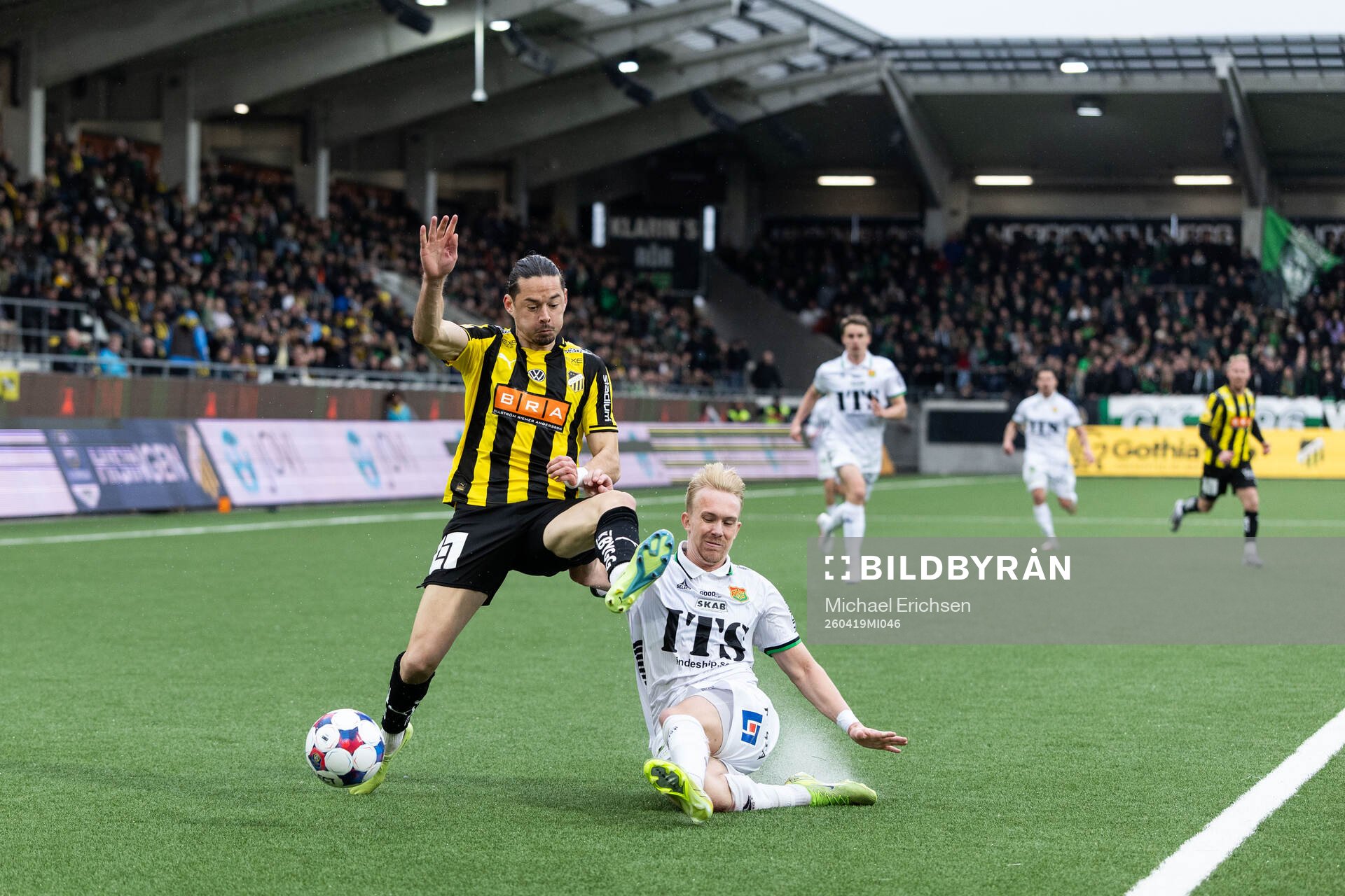 Häckens Amor Layouni och GAIS Robin Wendin Thomasson