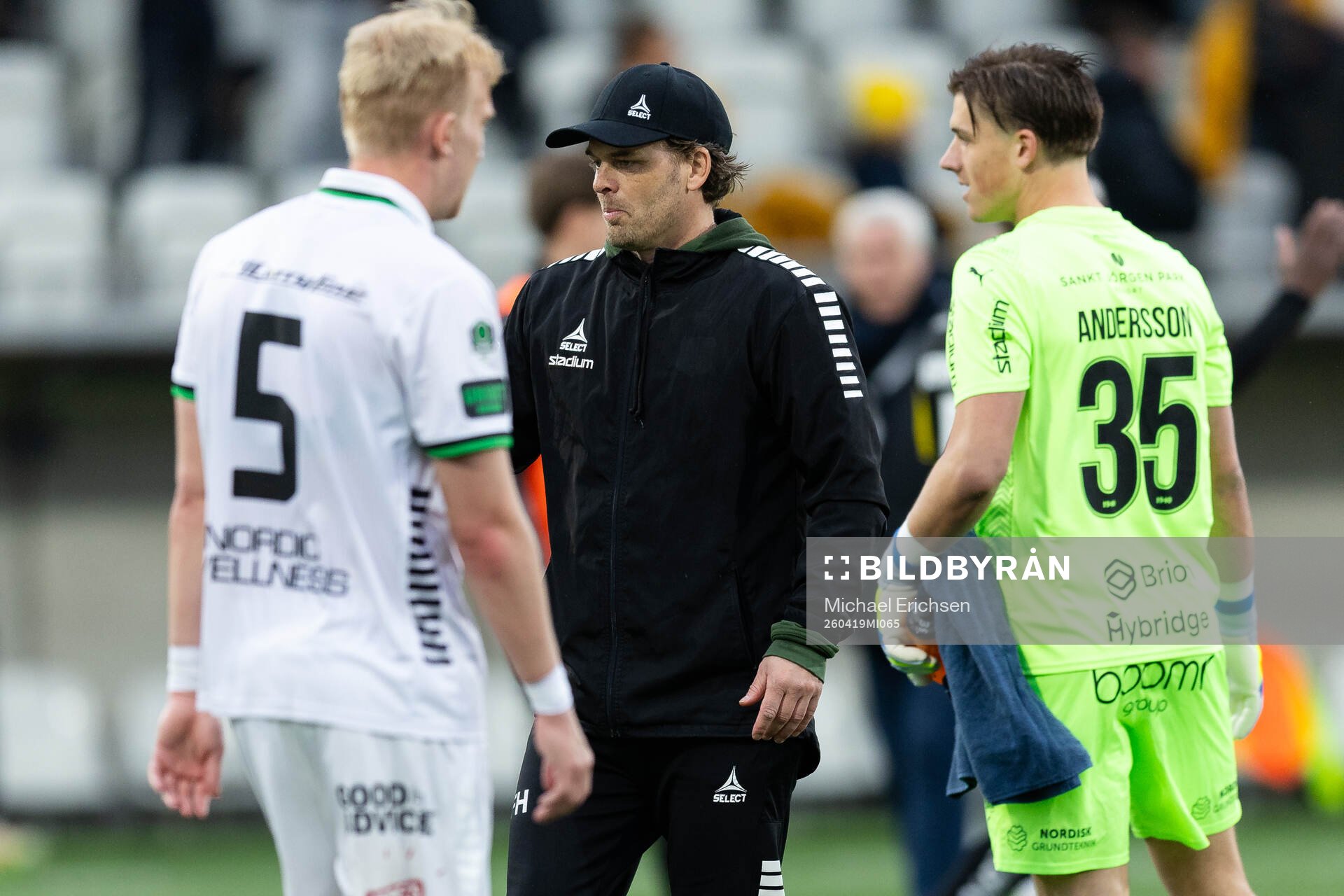 GAIS tränare Fredrik Holmberg deppar
