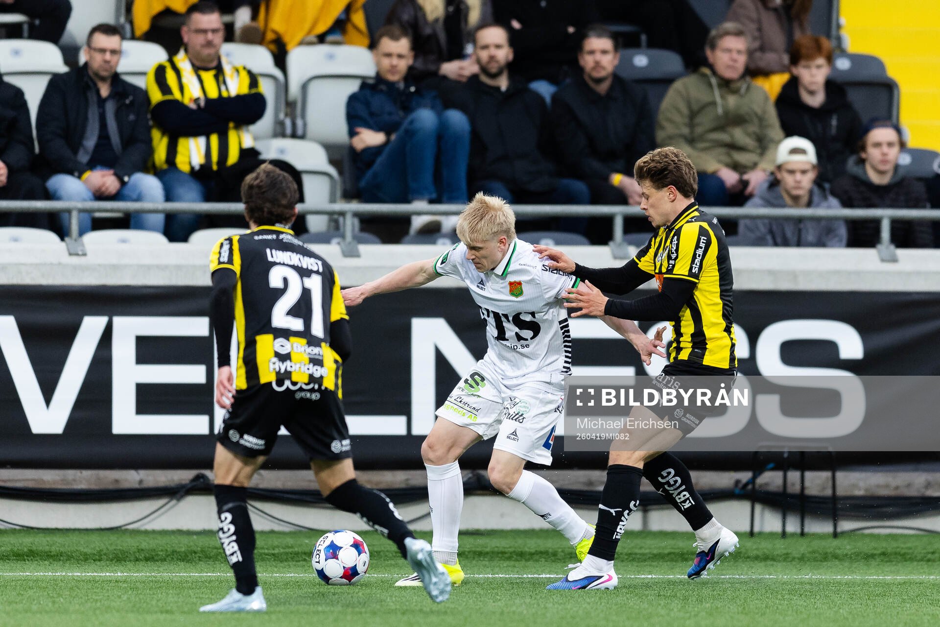 GAIS Robert Frosti Thorkelsson mot Häckens Adam Lundkvist