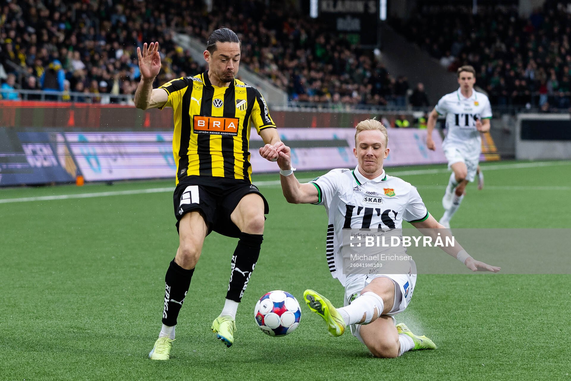 Häckens Amor Layouni och GAIS Robin Wendin Thomasson