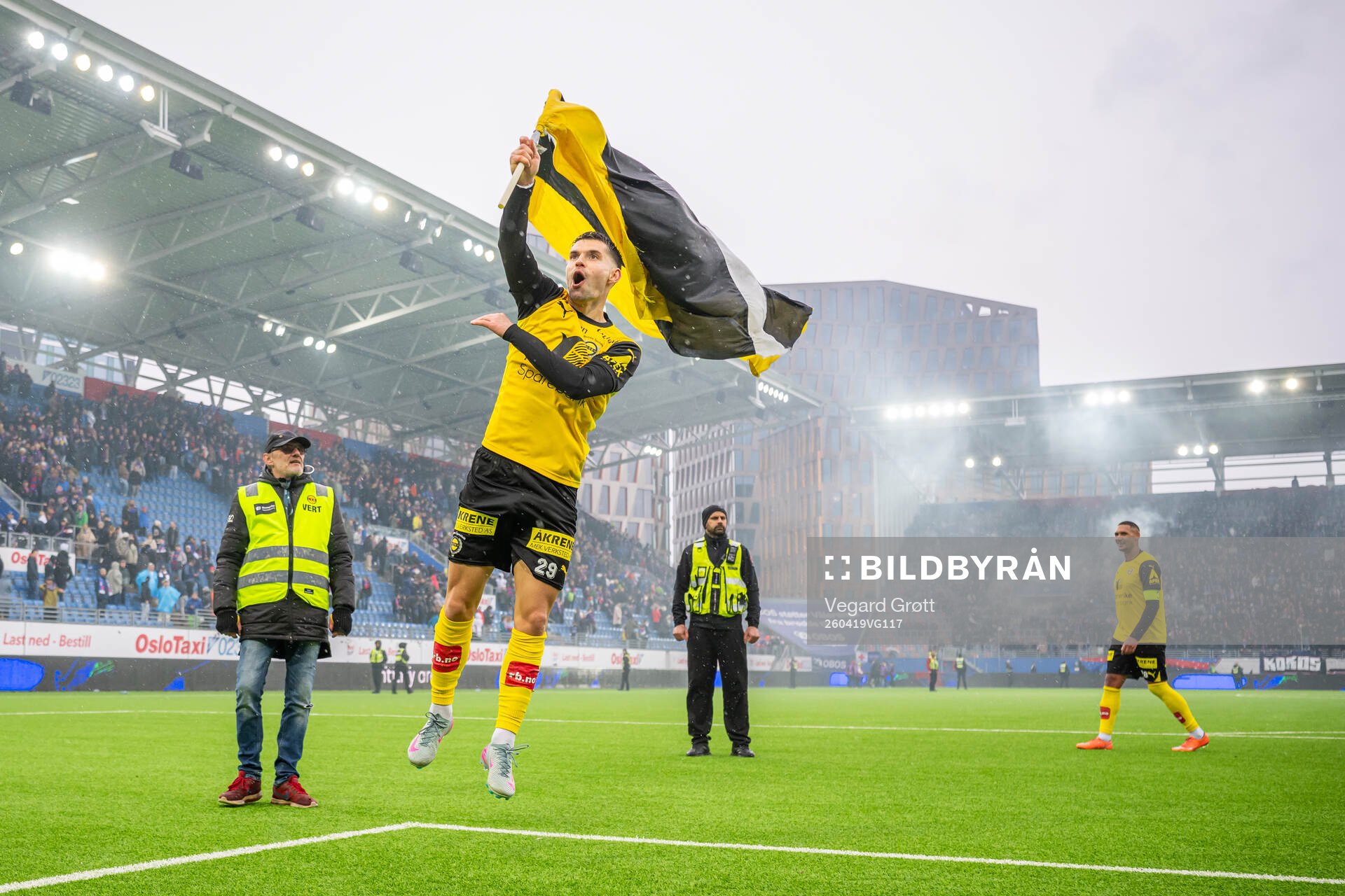 Ylldren Ibrahimaj of Lillestrøm celebrates
