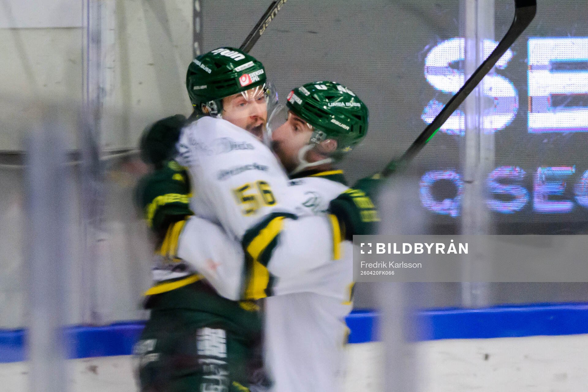 Björklövens Fredrik Forsberg och Albin Lundin jublar