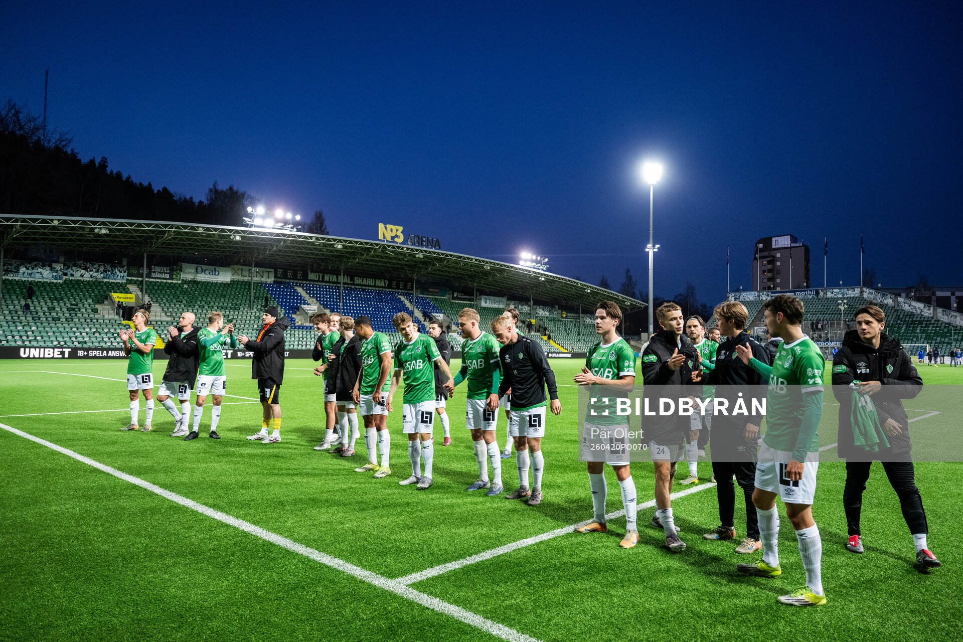 Brages spelare jublar