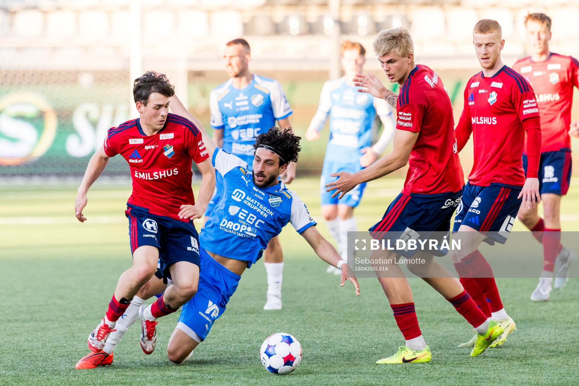 Östers Hannes Bladh Pijaca och Oddevolds Leonardo Farah