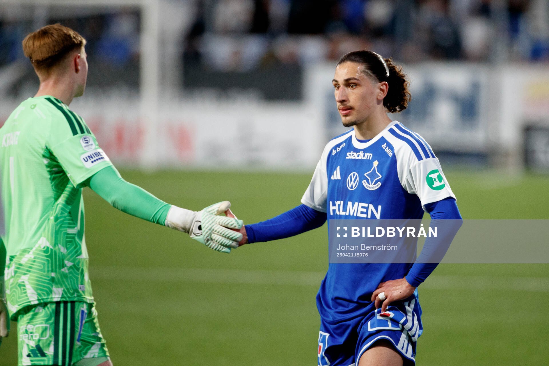 IFK Norrköpings målvakt Theo Krantz och Elias Jemal deppar