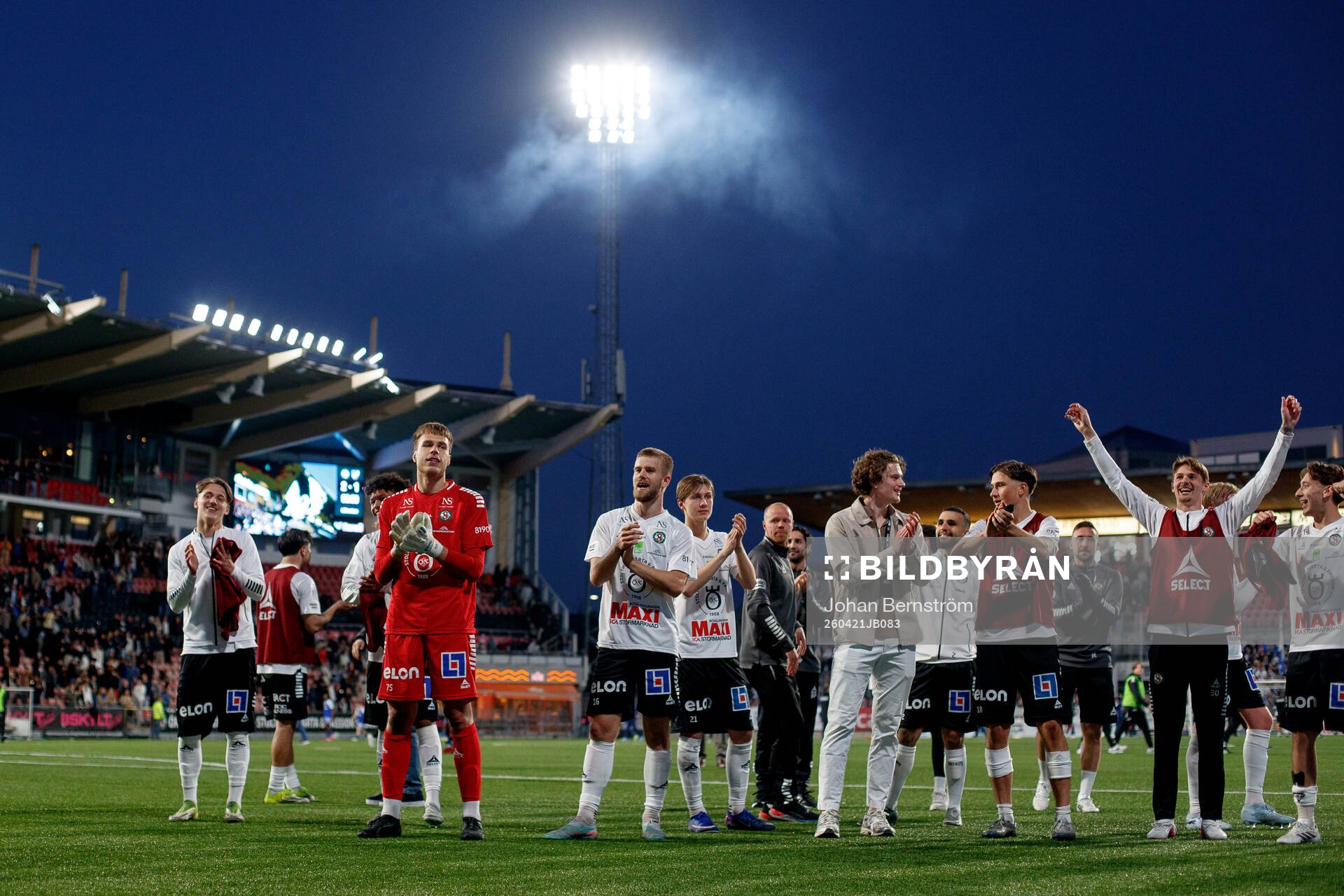 Örebros målvakt Jakub Ojrzynski och Hampus Söderström