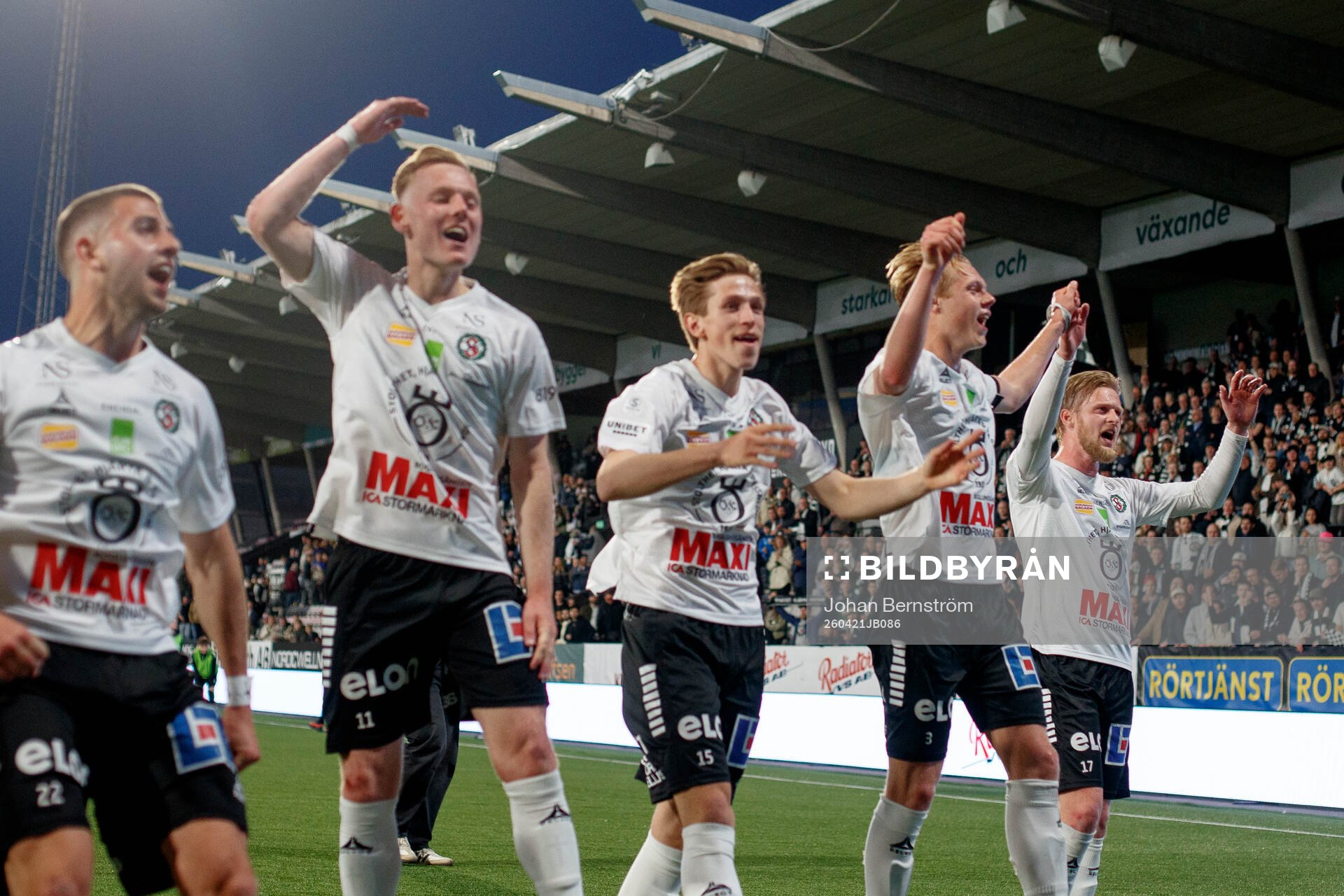Örebros Karl Holmberg jublar