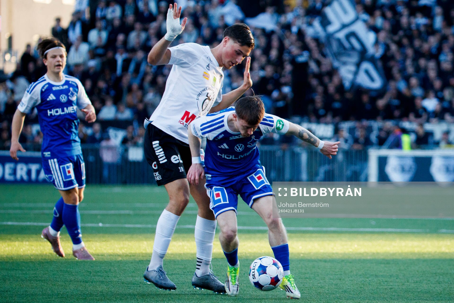 Örebros Erman Hrastovina och IFK Norrköpings Ryan Nelson