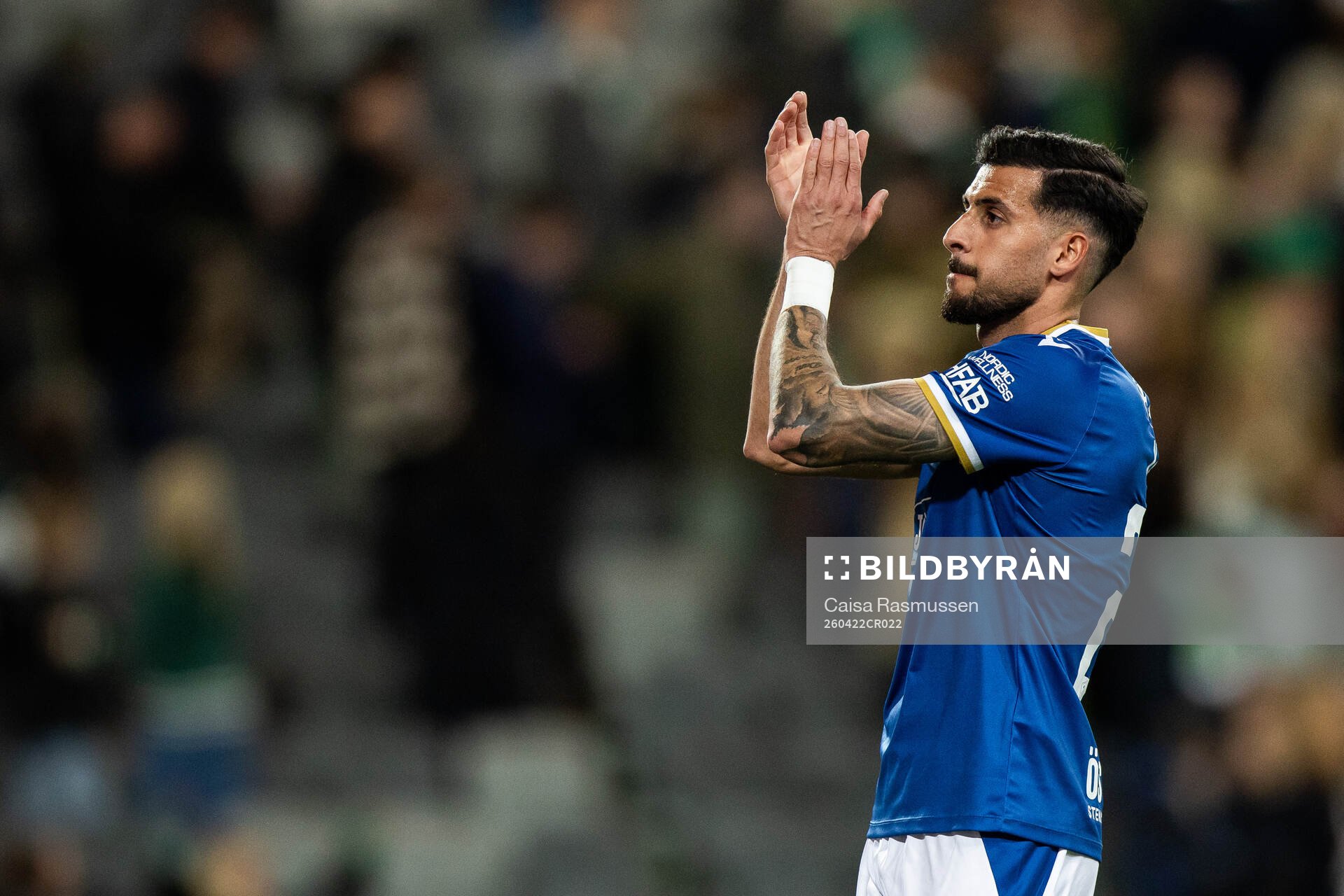 Halmstads Rami Kaib tackar supportrarna