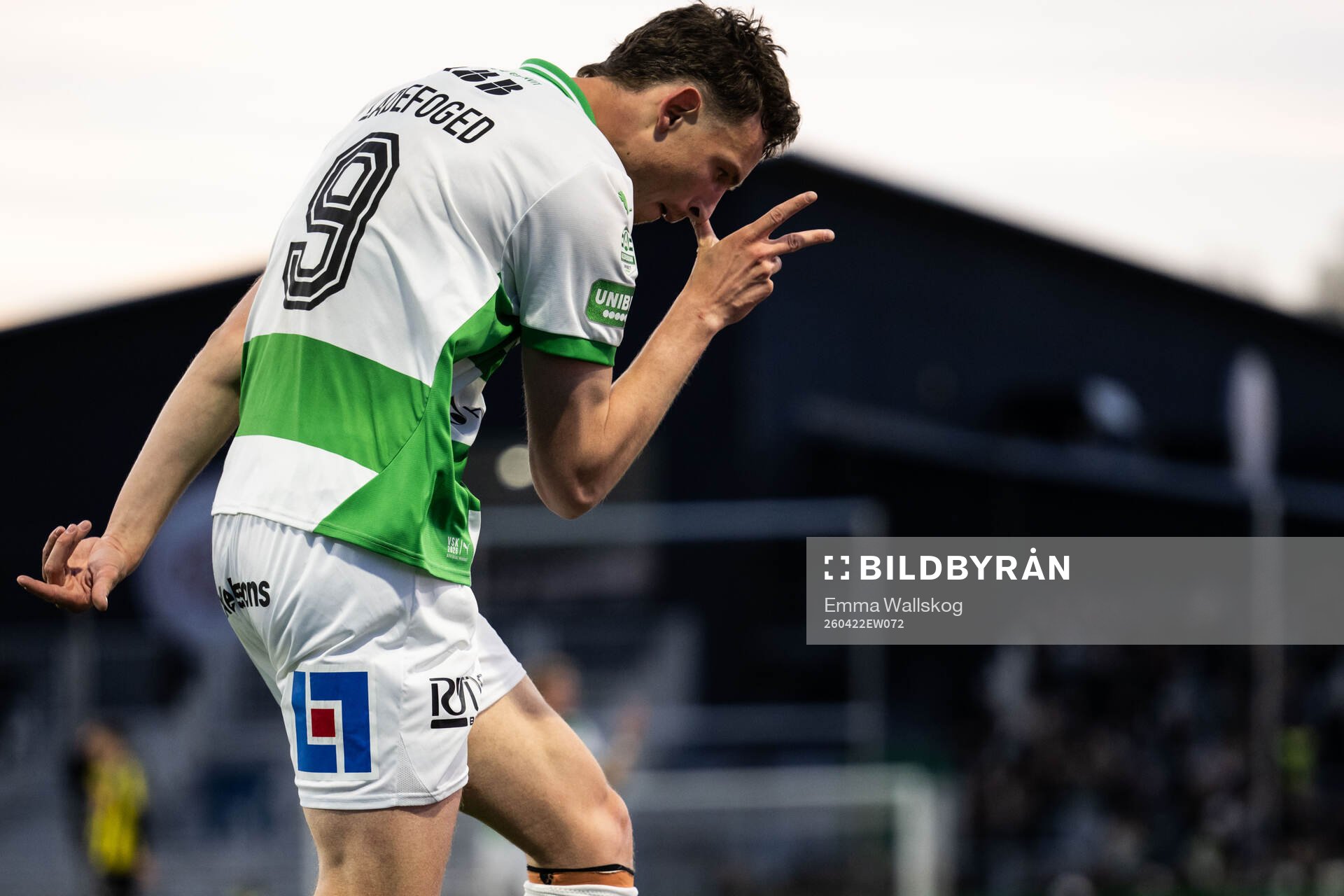 Västerås Mikkel Ladefoged jublar