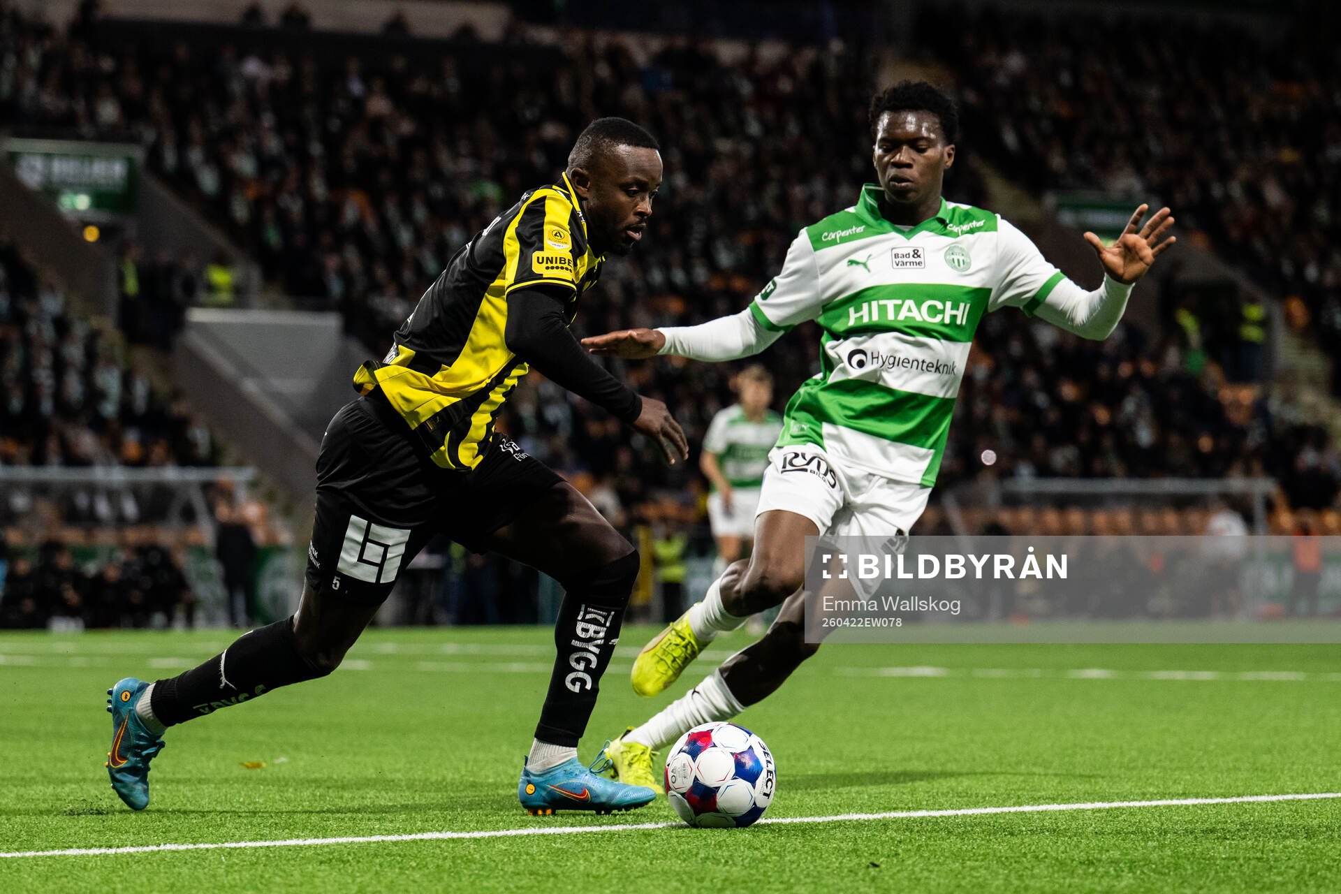 Häckens Brice Wembangomo och Västerås Sountonoma Axel