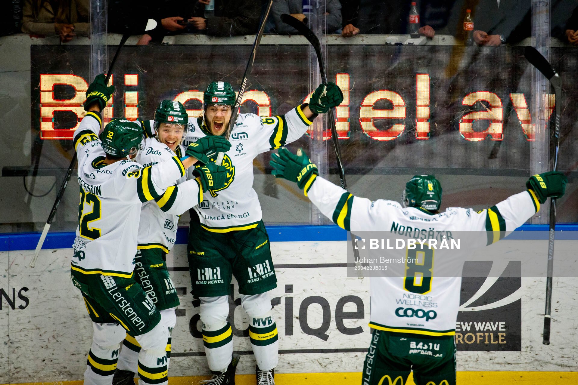 Björklövens Anton Malmström jublar vid 2-0