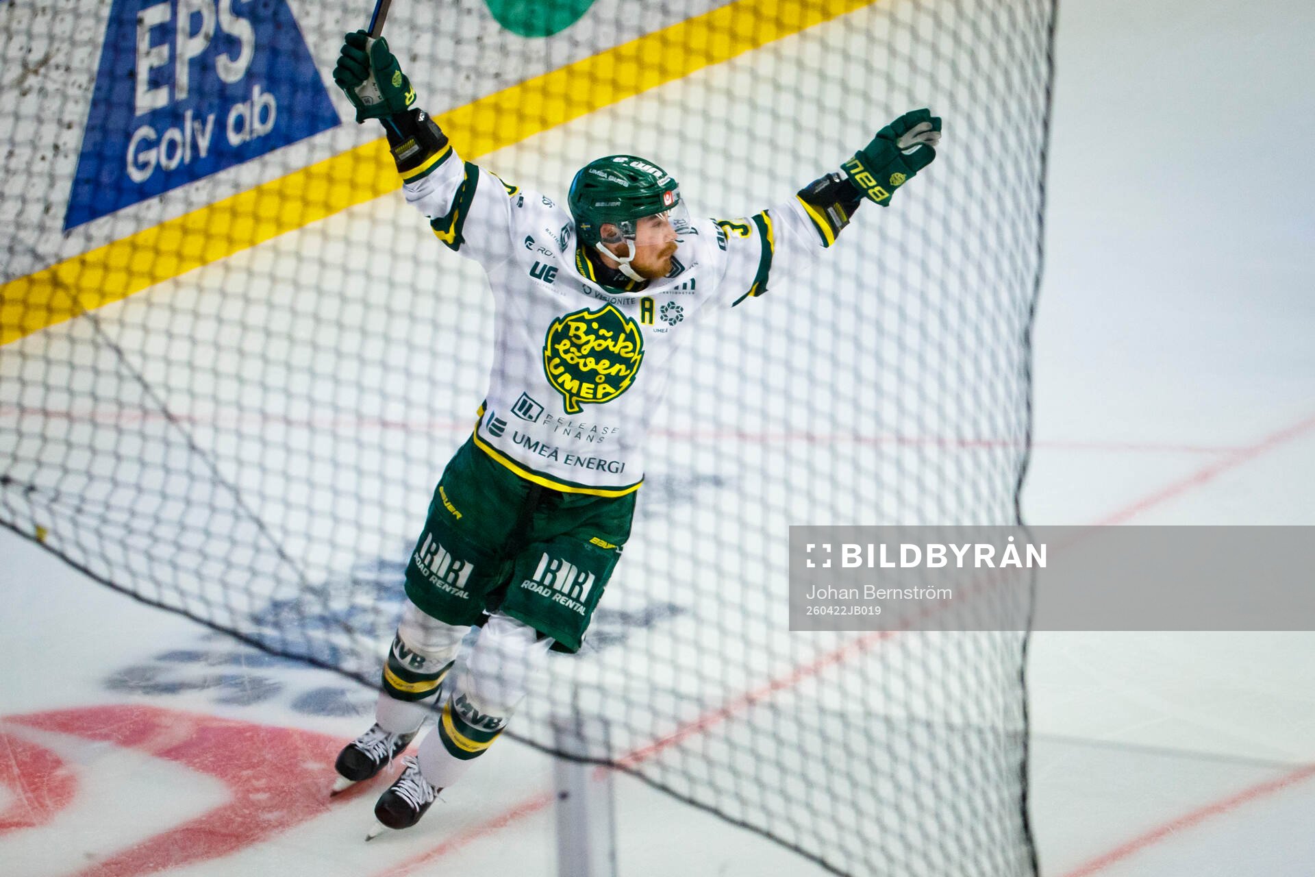 Björklövens Joel Mustonen jublar vid 1-0